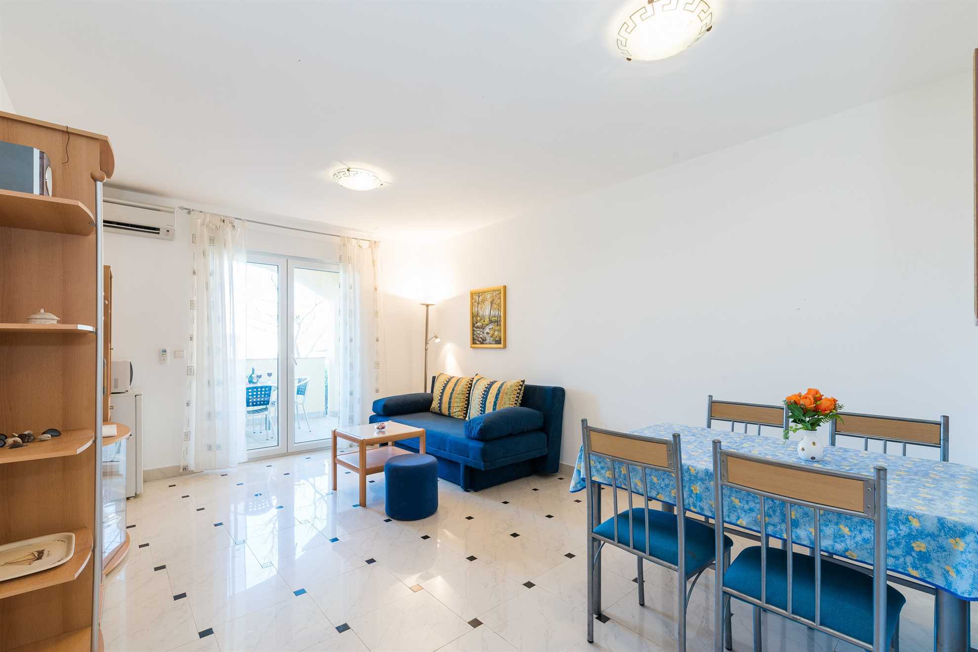 Apartment for 2-4 persons | in a quiet area | air conditioning, WiFi, BBQ