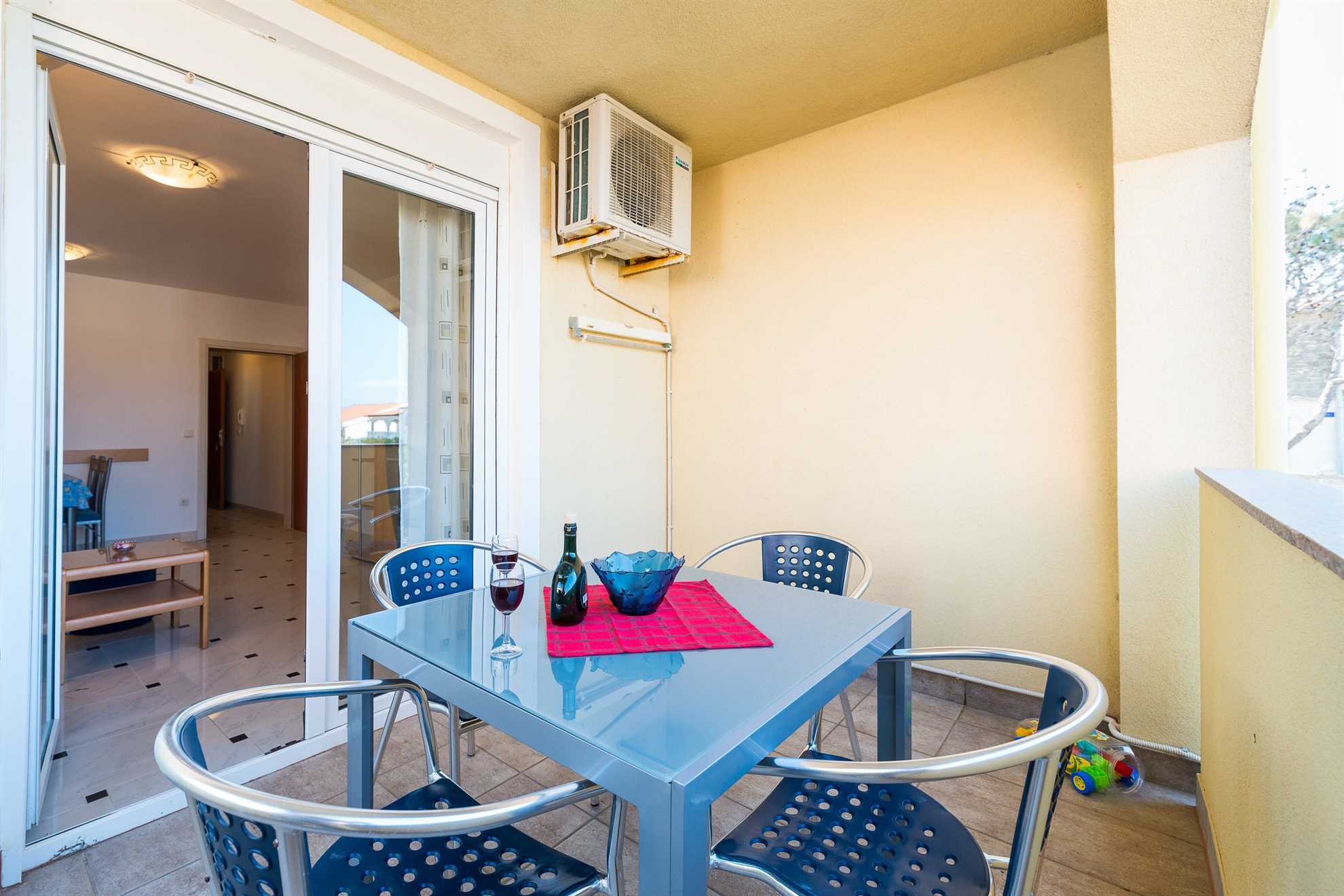Apartment for 2-4 persons | in a quiet area | air conditioning, WiFi, BBQ