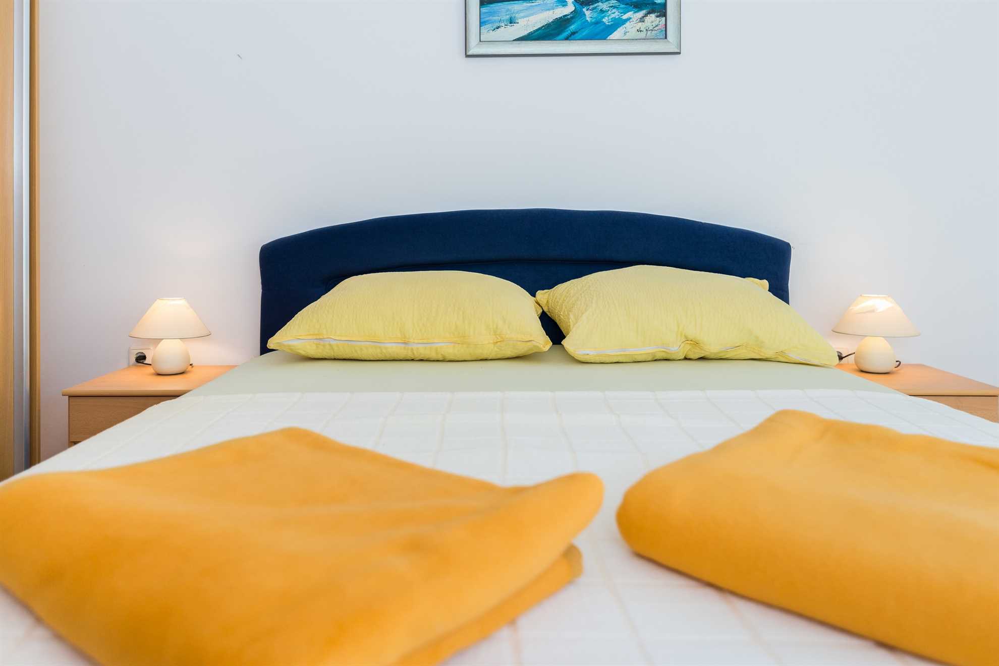 Apartment with partial sea view | for 3-5 persons | air conditioning, WiFi, satellite TV, BBQ