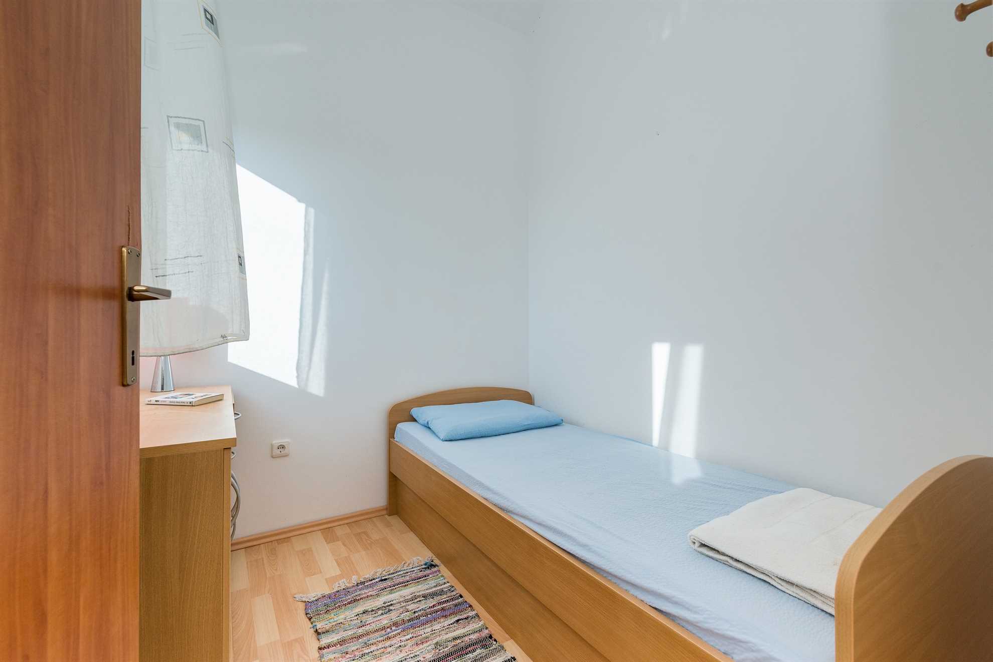 Apartment with partial sea view | for 3-5 persons | air conditioning, WiFi, satellite TV, BBQ
