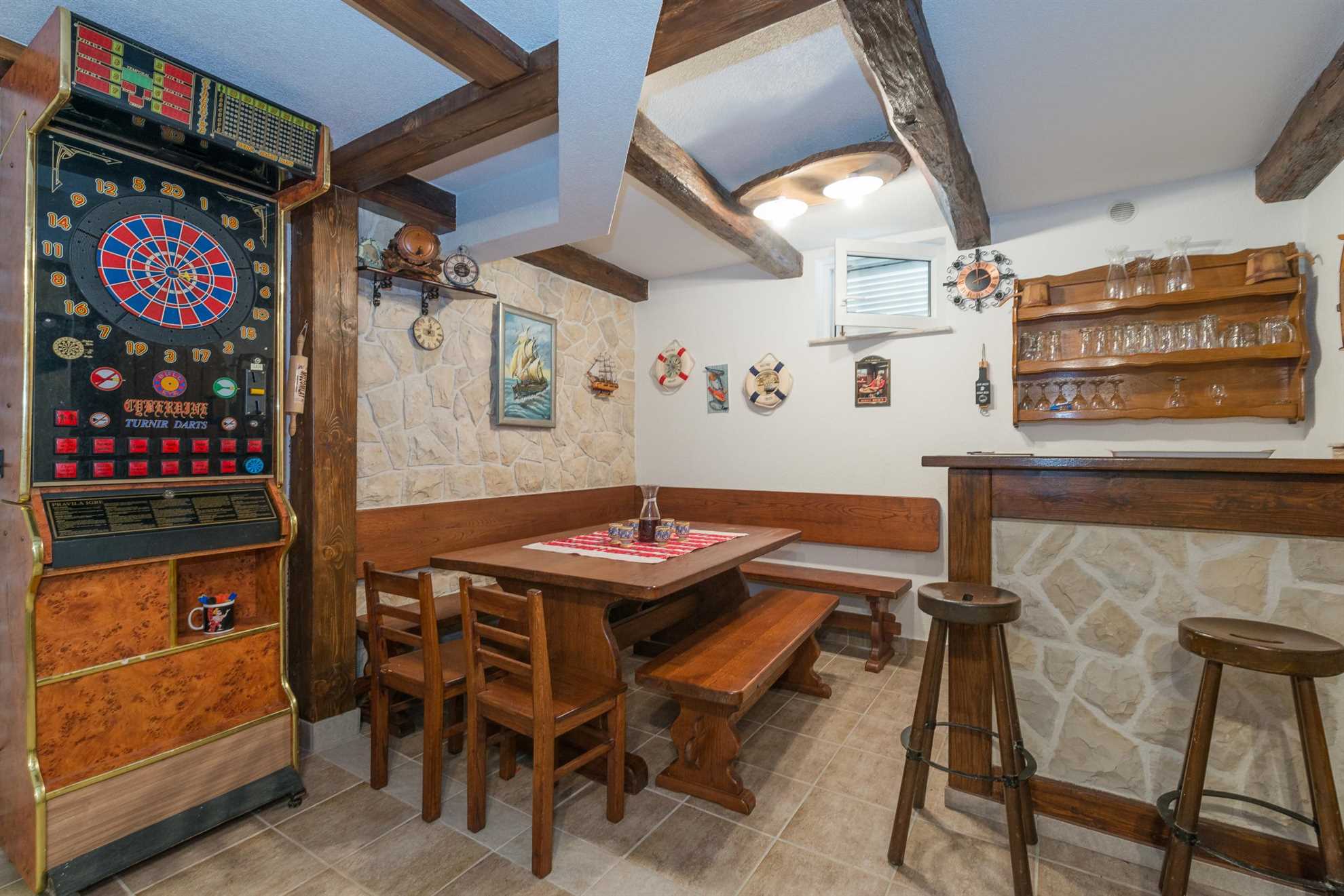 Apartment with partial sea view | for 3-5 persons | air conditioning, WiFi, satellite TV, BBQ