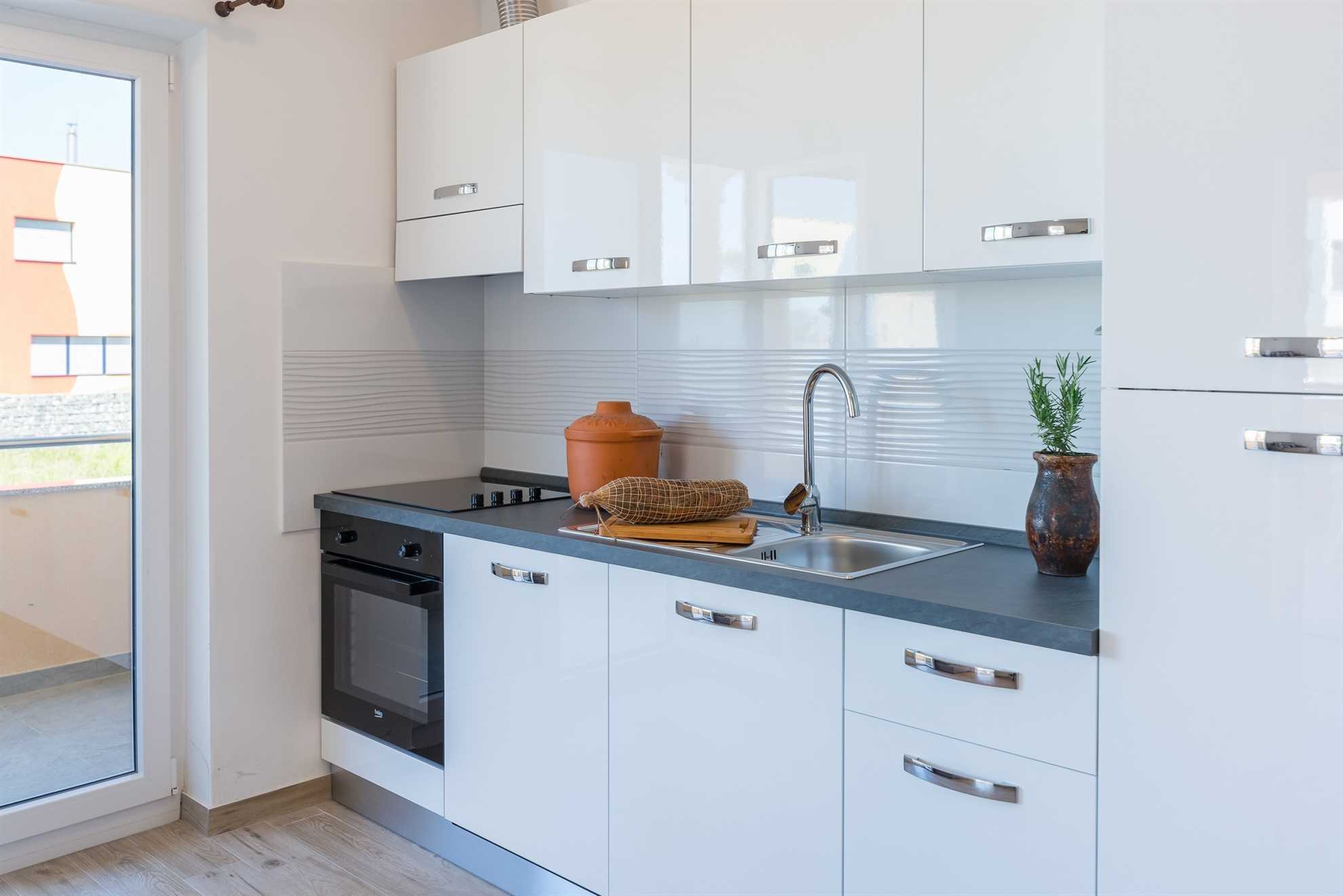 30 m od mora | apartman s pogledom na more | klima, satelitska tv, internet