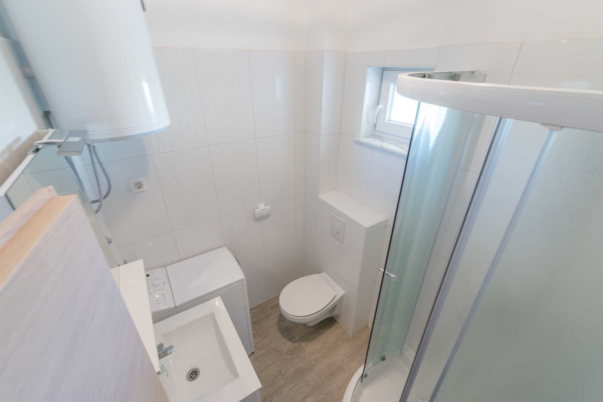 30 m od mora | apartman s pogledom na more | klima, satelitska tv, internet