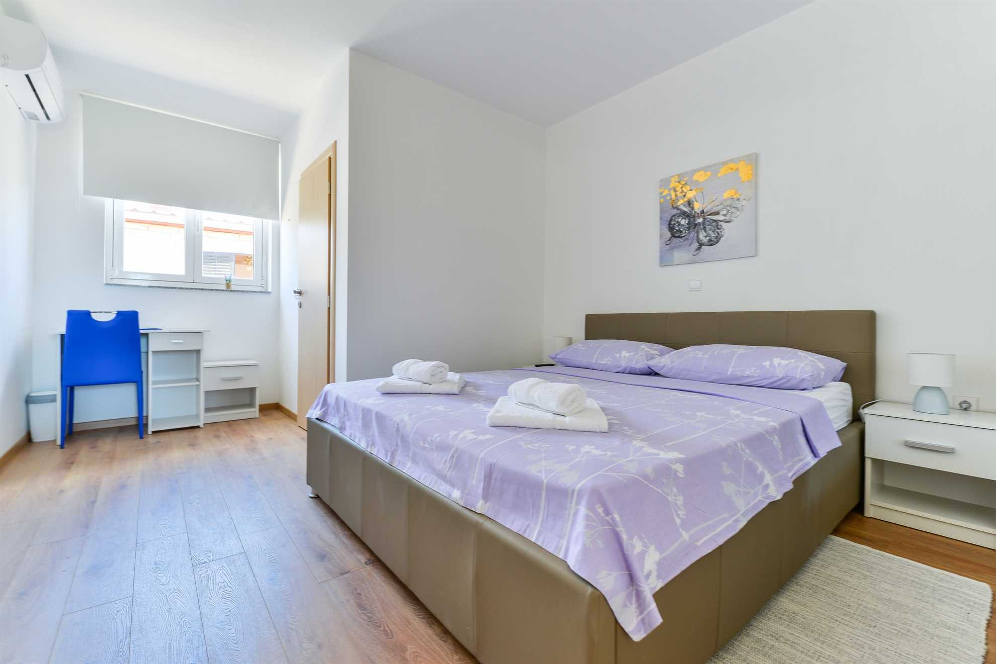 200 m from beach | modern apartment for 4-6 persons | air conditioning, WiFi, BBQ