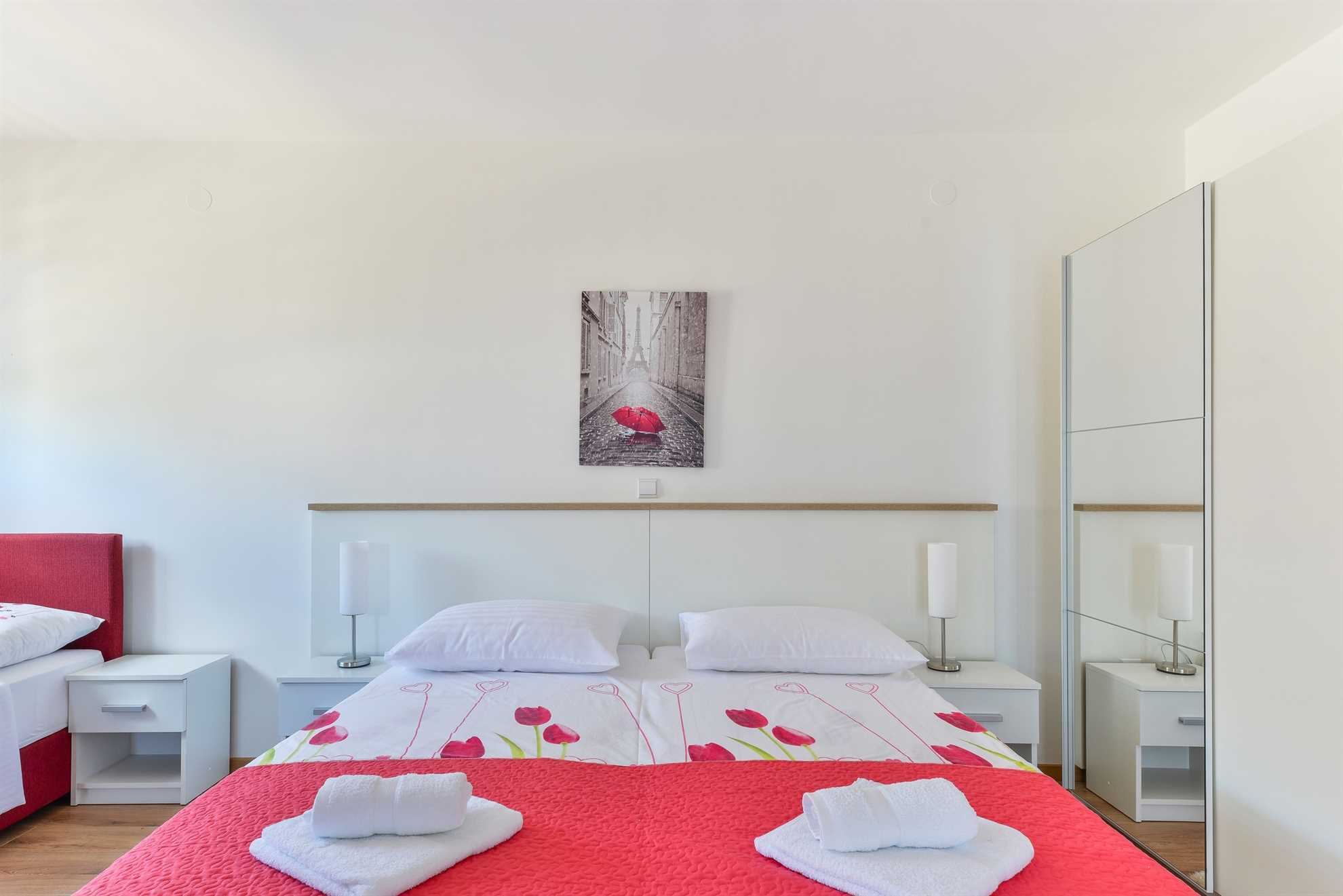 200 m from beach | modern apartment for 4-6 persons | air conditioning, WiFi, BBQ