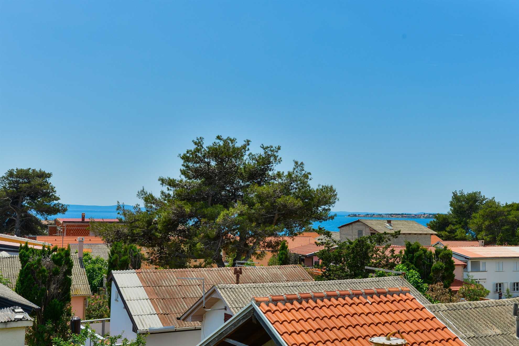 Apartment with sea view | 200m from beach | ideal for 2-4 persons