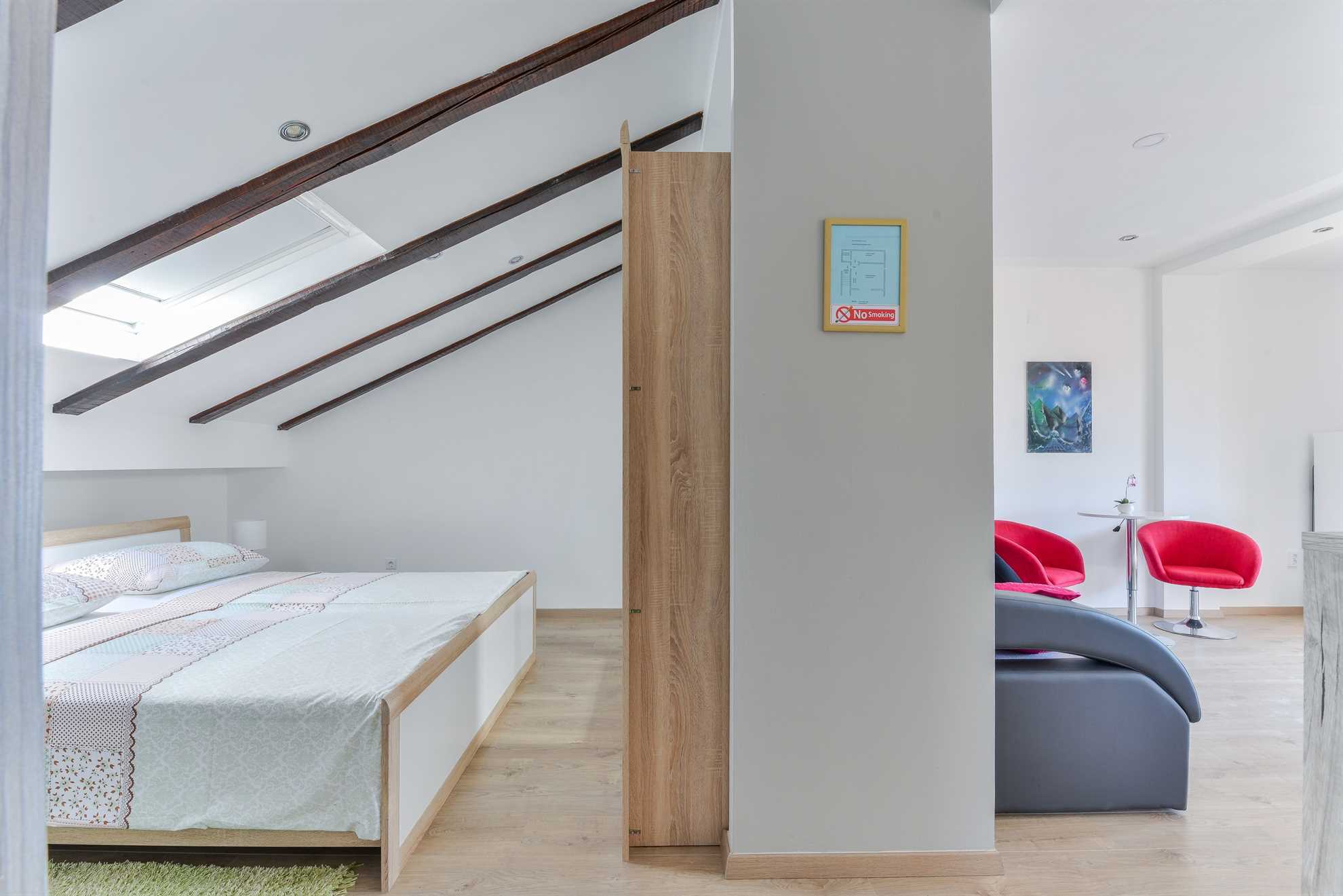 Apartment with sea view | 200m from beach | ideal for 2-4 persons