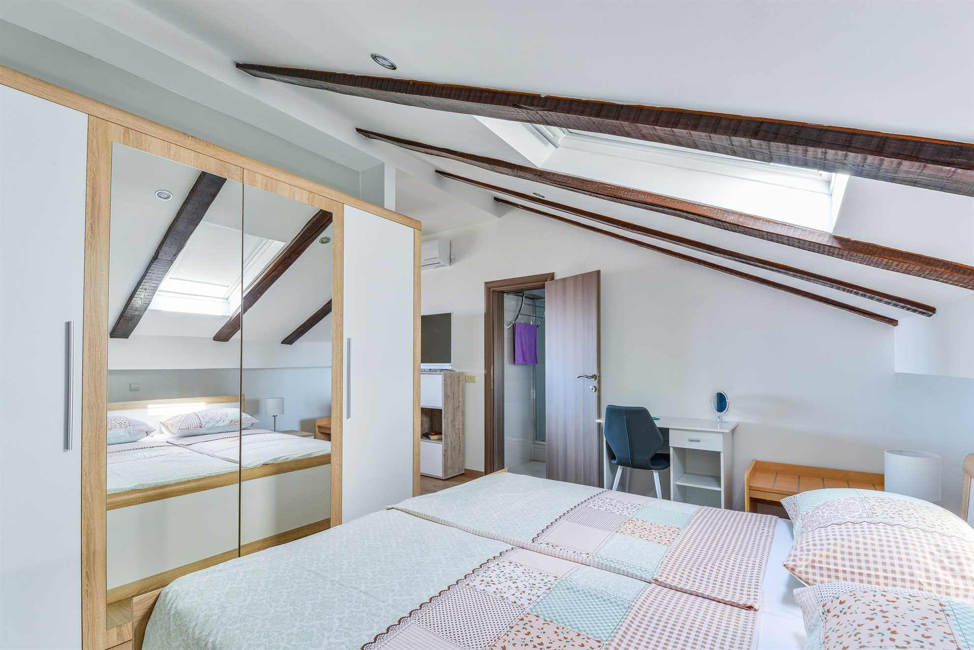 Apartment with sea view | 200m from beach | ideal for 2-4 persons