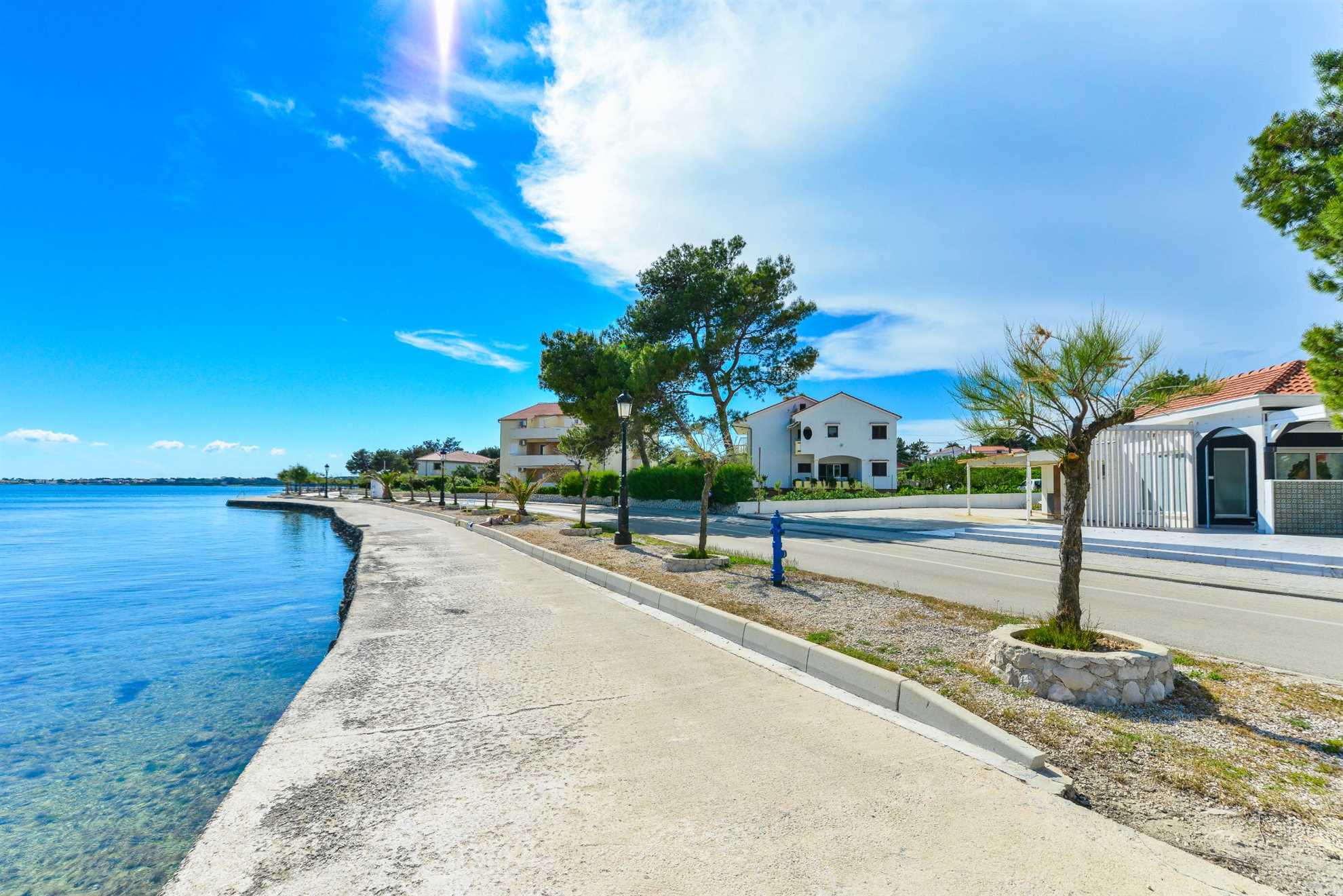 Apartman za dvije osobe | samo 20 m od plaže | roštilj, klima, internet