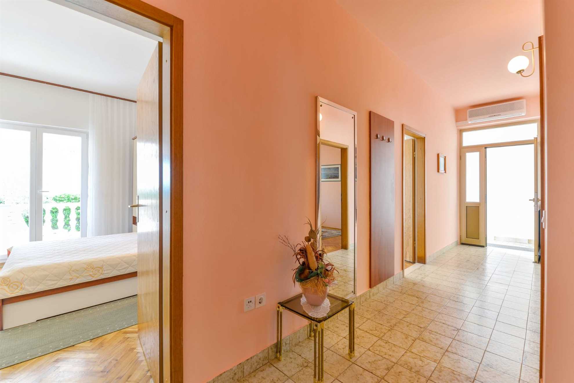 Apartman za dvije osobe | samo 20 m od plaže | roštilj, klima, internet