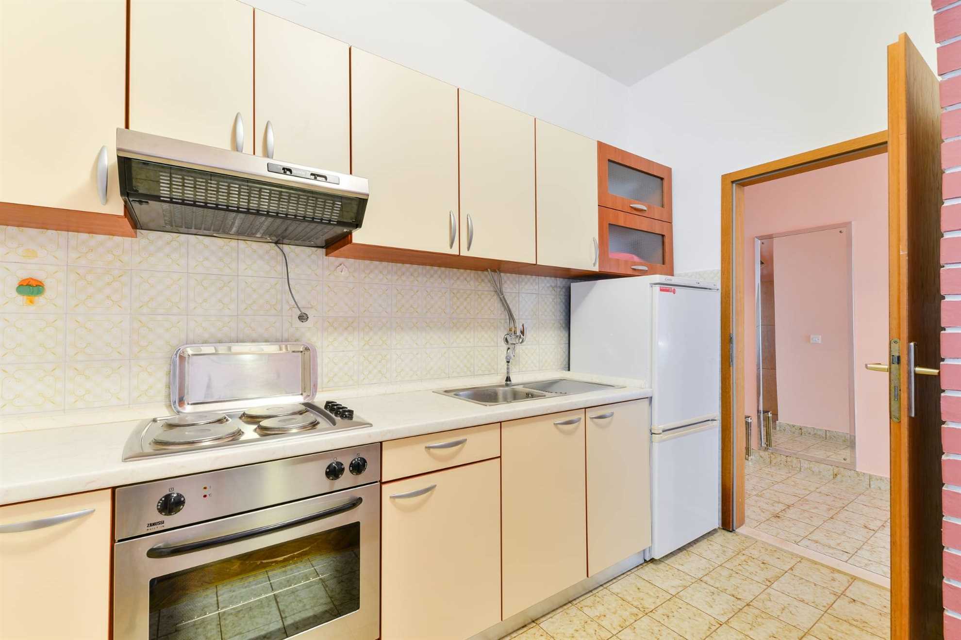 Apartman za dvije osobe | samo 20 m od plaže | roštilj, klima, internet