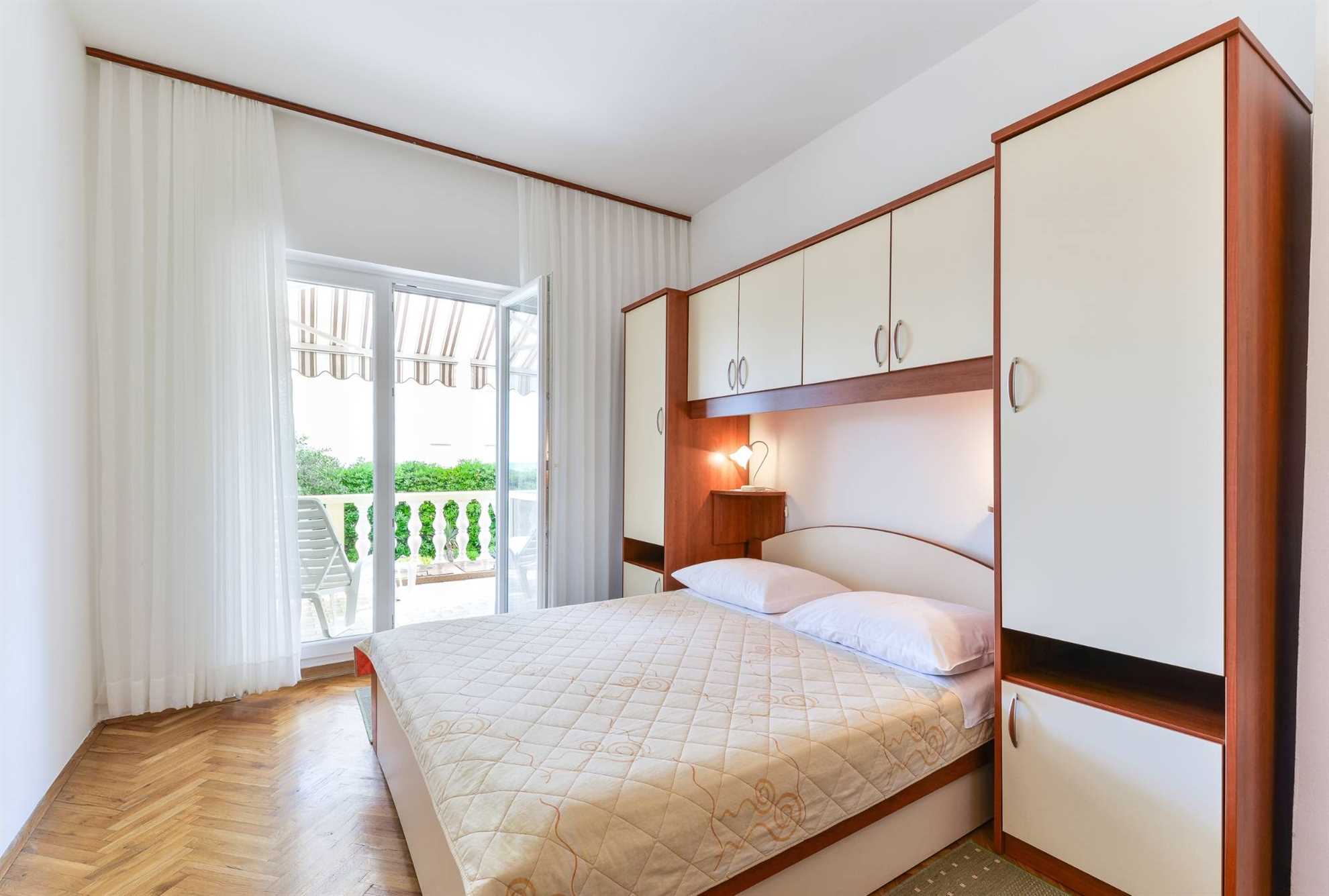 Apartman za dvije osobe | samo 20 m od plaže | roštilj, klima, internet
