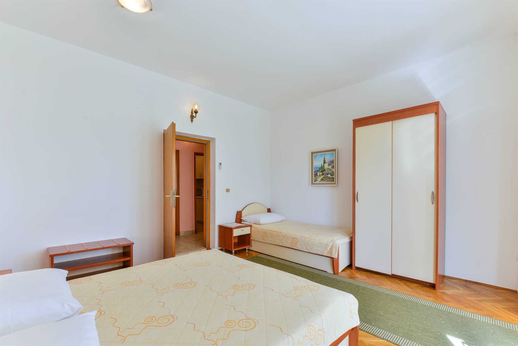 Apartman za dvije osobe | samo 20 m od plaže | roštilj, klima, internet