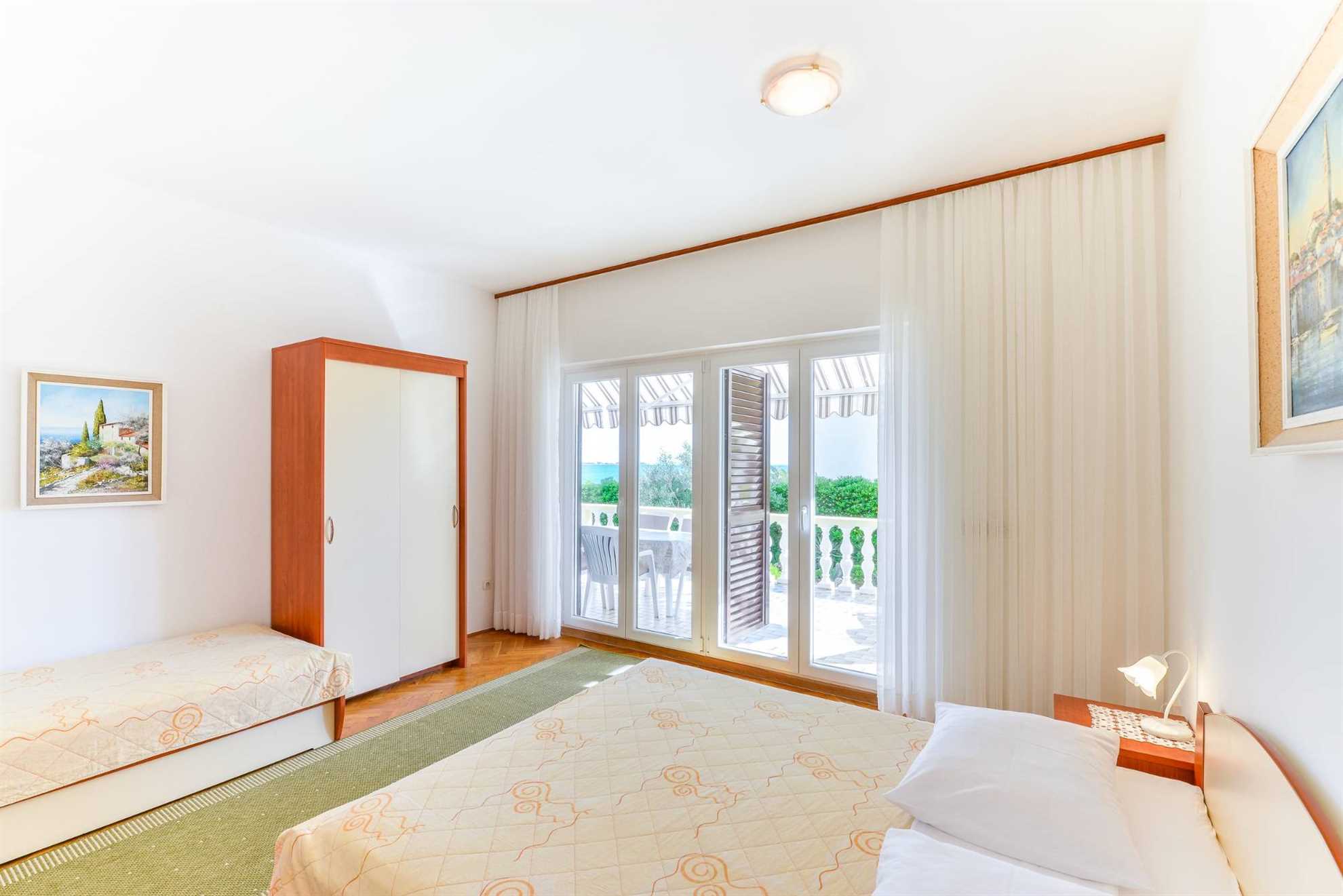 Apartman za dvije osobe | samo 20 m od plaže | roštilj, klima, internet