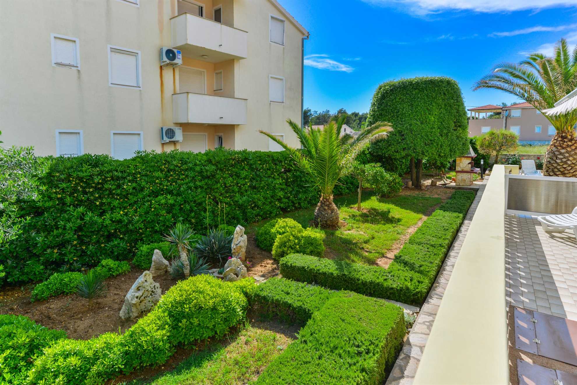 Ideal for 2 persons | apartment just 20 m from beach | BBQ, air conditioninig, WiFi, satellite TV