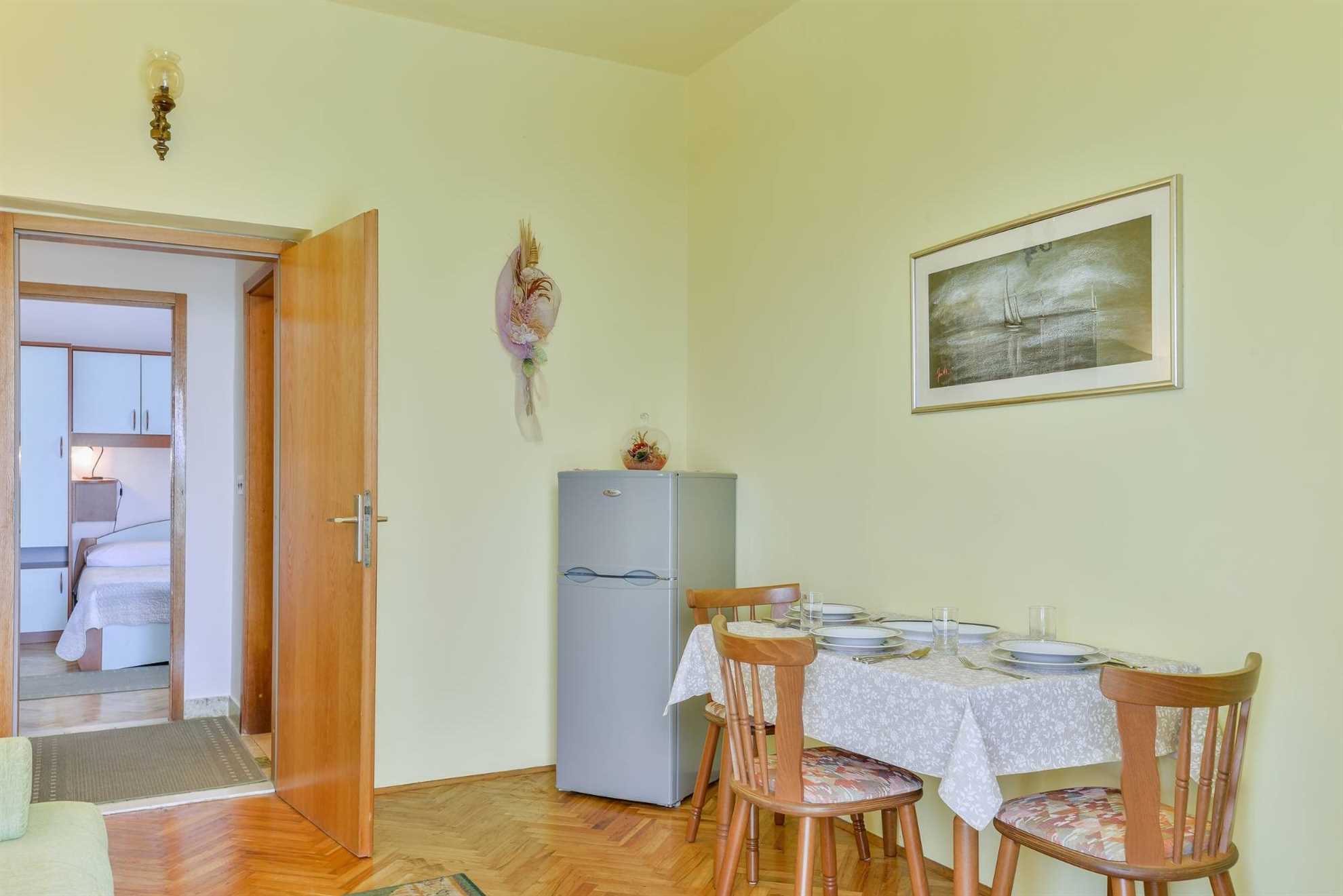 Ideal for 2 persons | apartment just 20 m from beach | BBQ, air conditioninig, WiFi, satellite TV