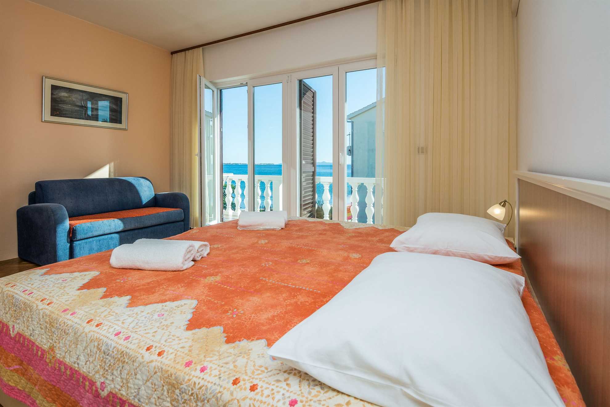 Directly on beach | roofed and furnished balcony | for 4 persons