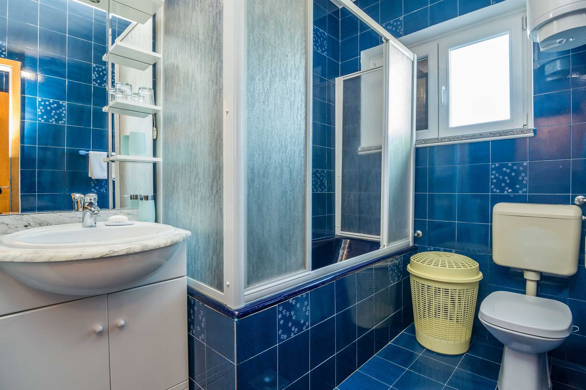 Directly on beach | roofed and furnished balcony | for 4 persons