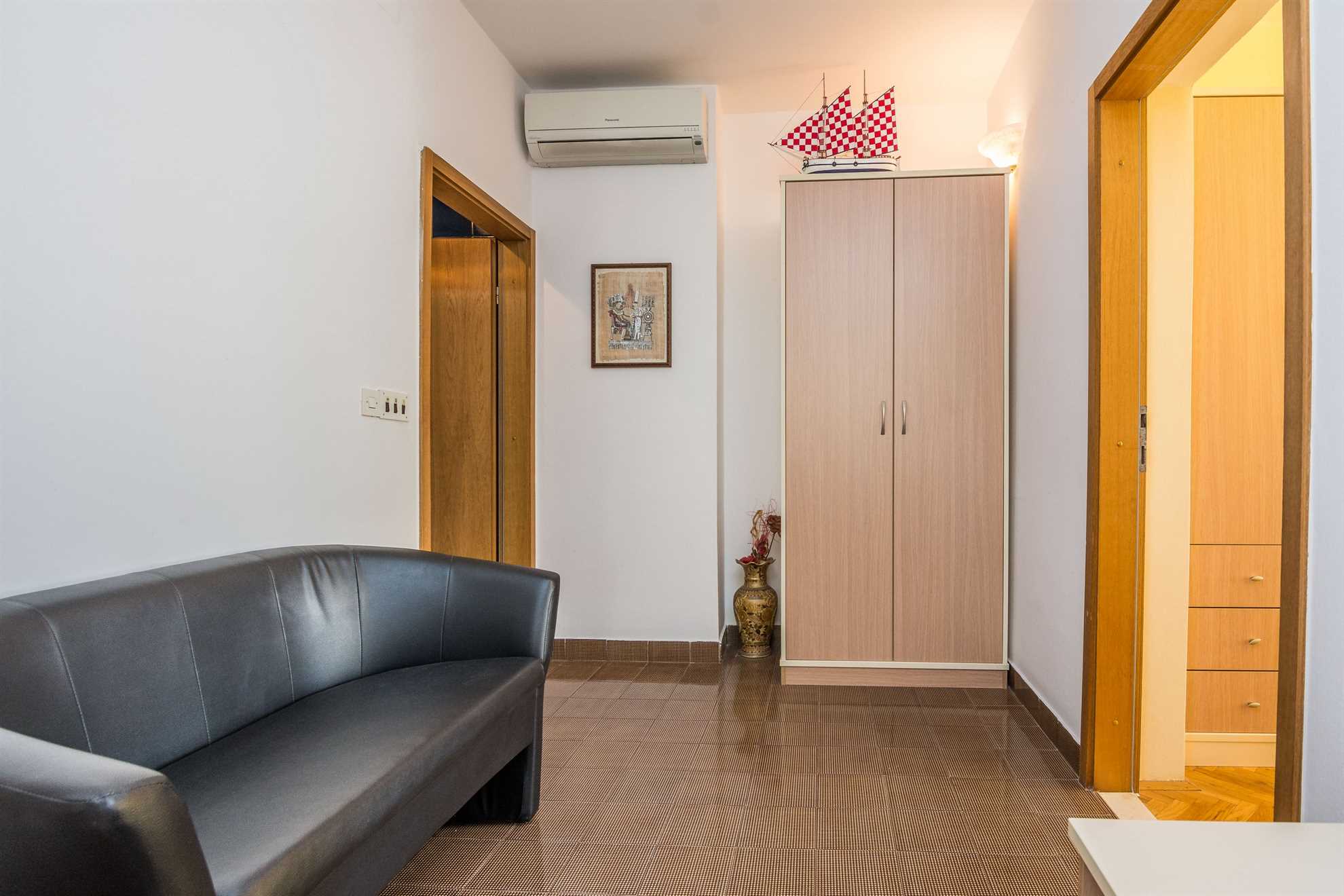 Directly on beach | roofed and furnished balcony | for 4 persons