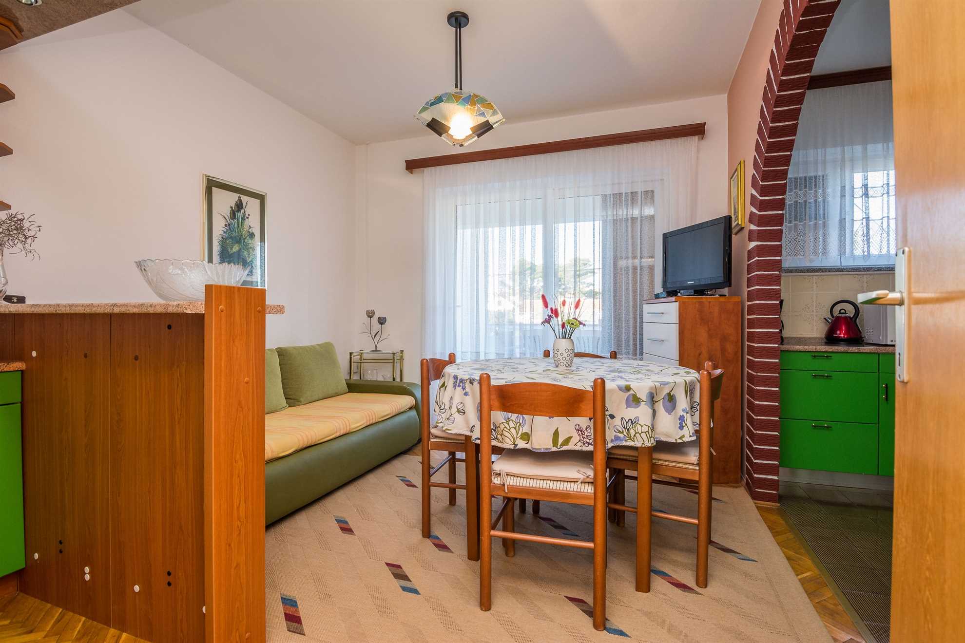 Directly on beach | roofed and furnished balcony | for 4 persons