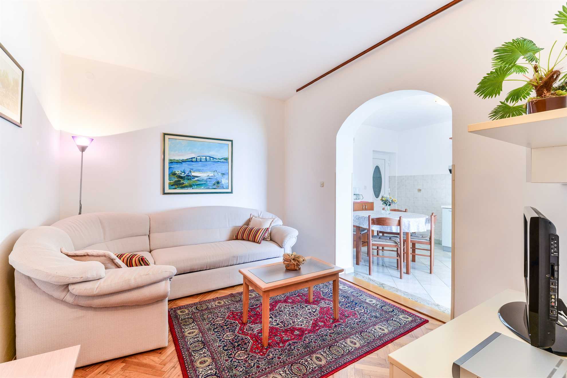 Fully equipped apartment | just 20 m from beach | ideal for 2-4 persons