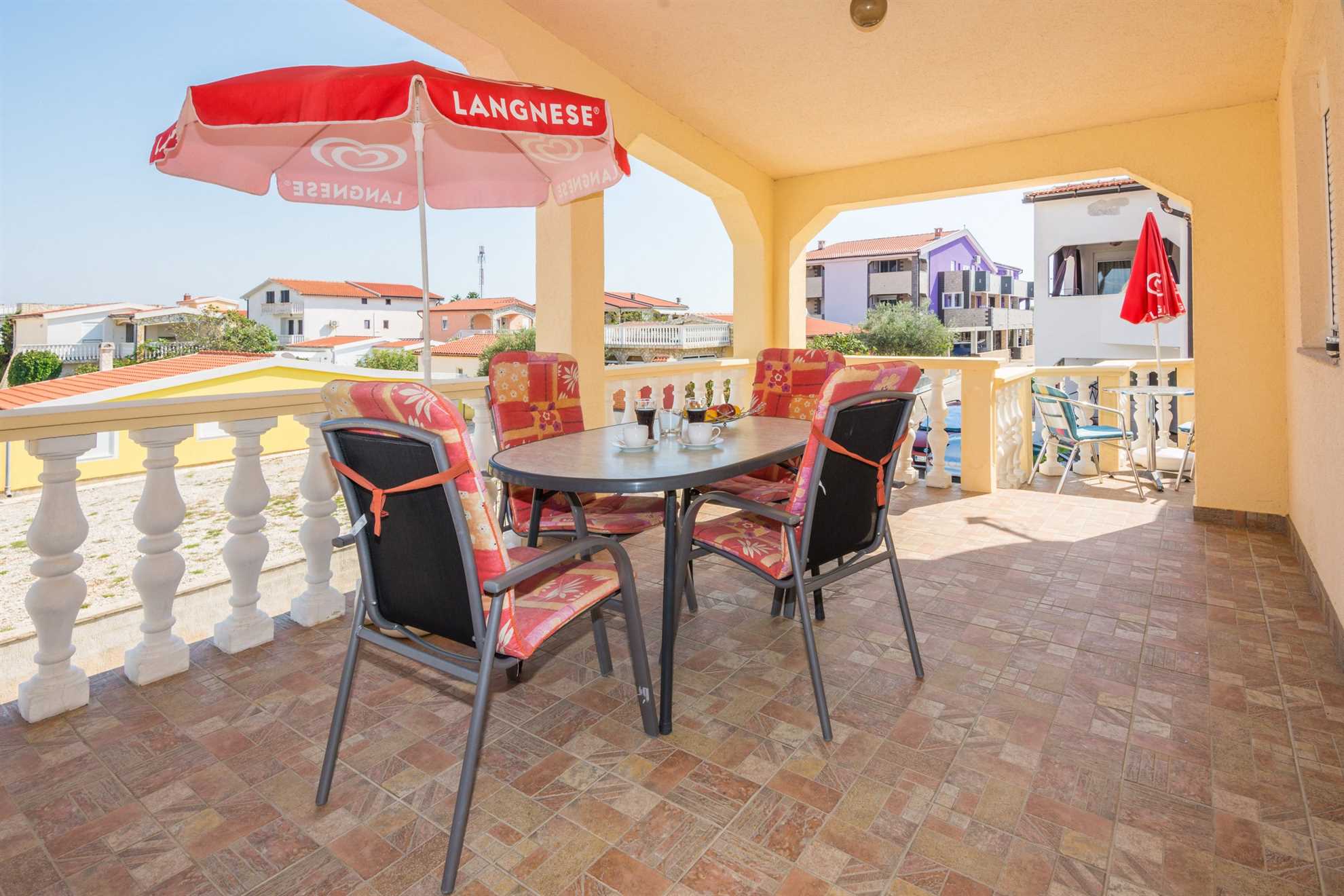 Apartment with sea view | just 70 m from beach | for 4 persons