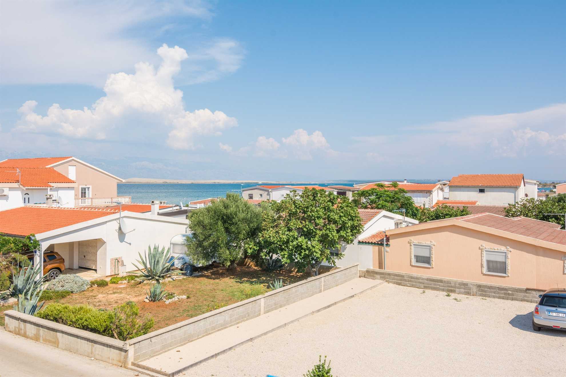 Apartment with sea view | just 70 m from beach | for 4 persons