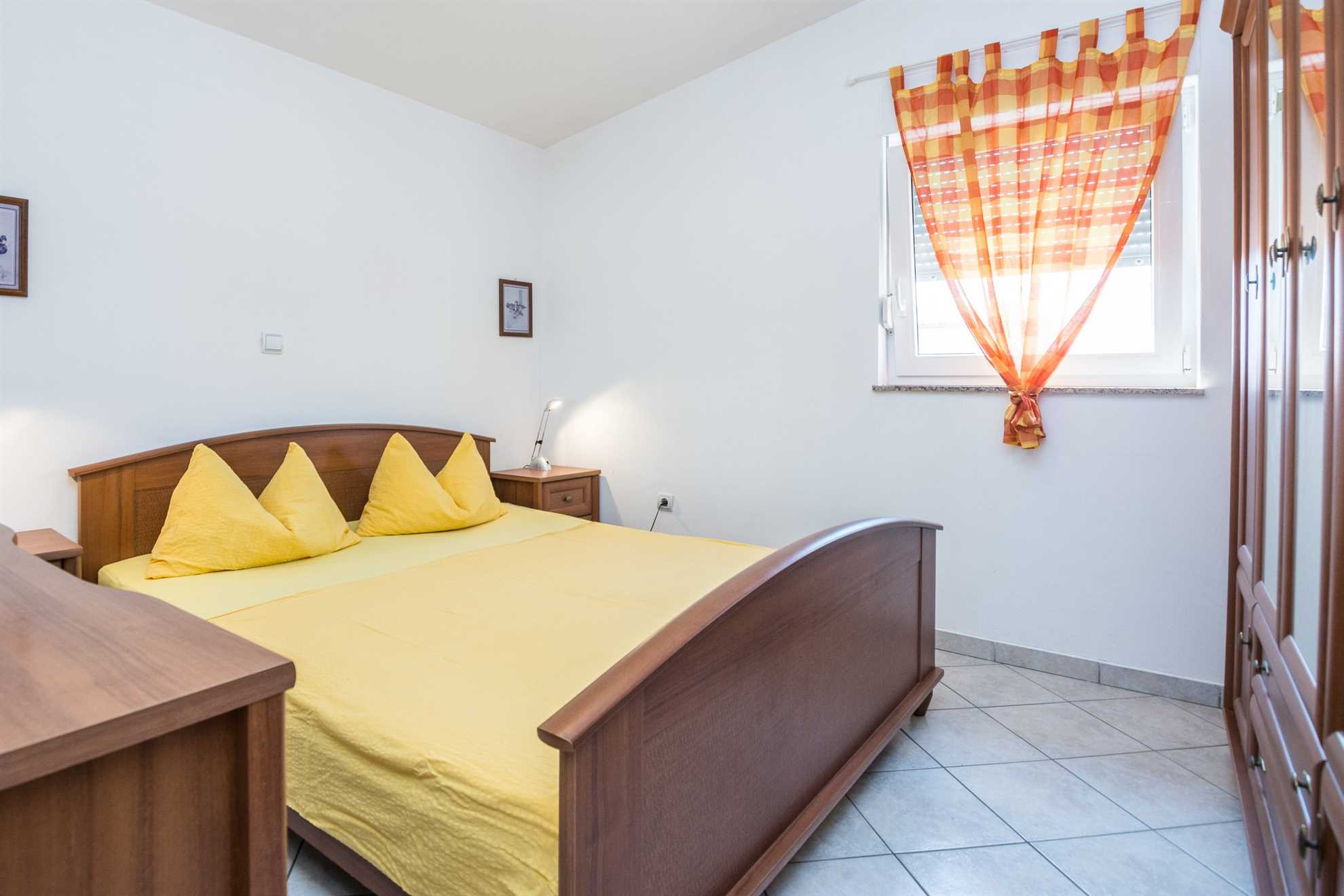 Apartment with sea view | just 70 m from beach | for 4 persons