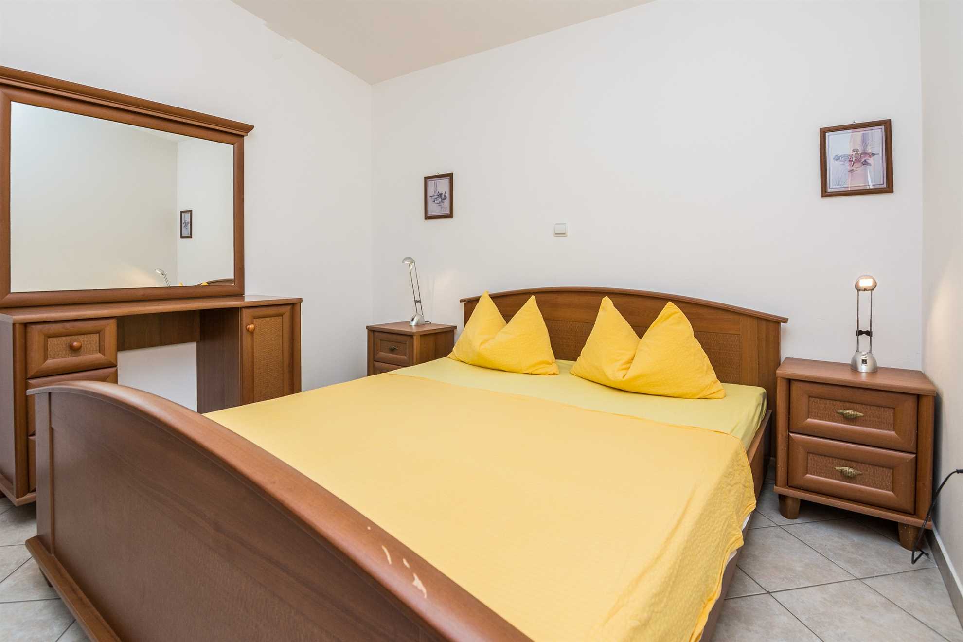 Apartment with sea view | just 70 m from beach | for 4 persons