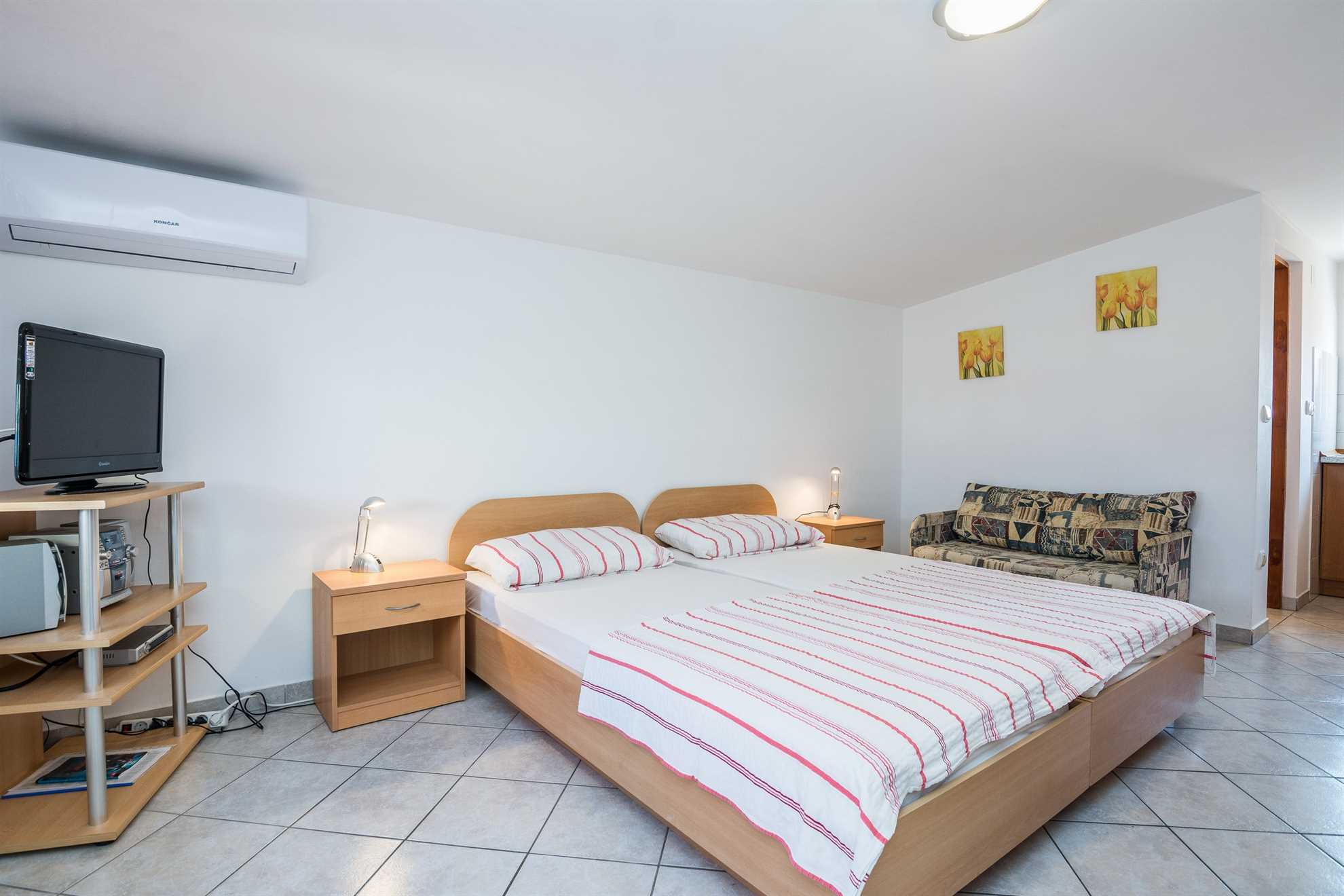 Studio apartment for 2 persons | with sea view | just 70 m from beach