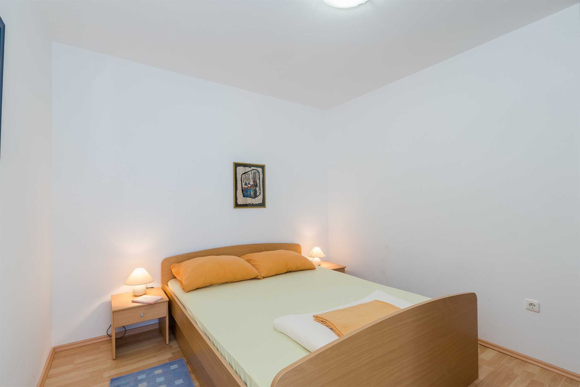 Apartment just 70 m from beach | sea view | air conditioning, WiFi, satellite TV, BBQ