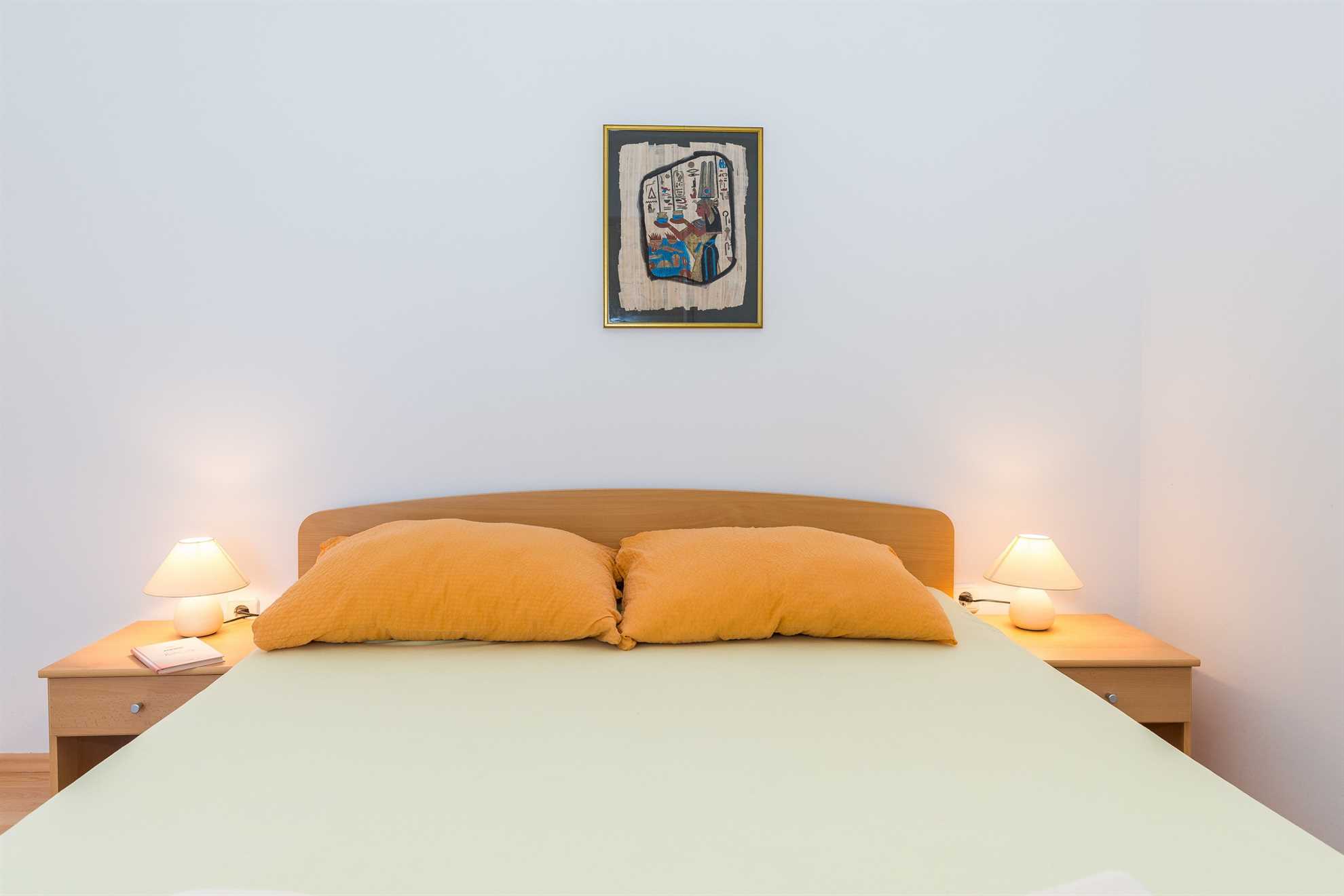 Apartment just 70 m from beach | sea view | air conditioning, WiFi, satellite TV, BBQ