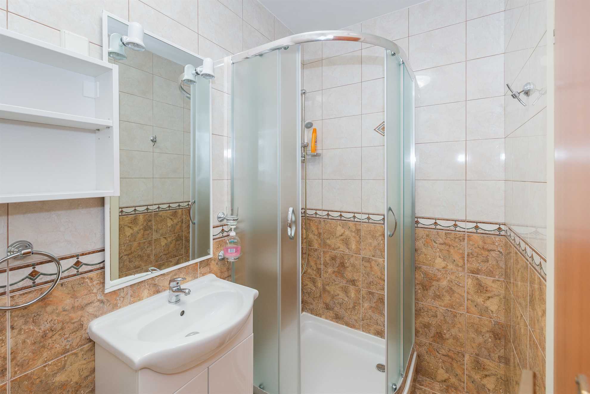 Apartment for 4-6 persons | just 70 m from beach | with sea view