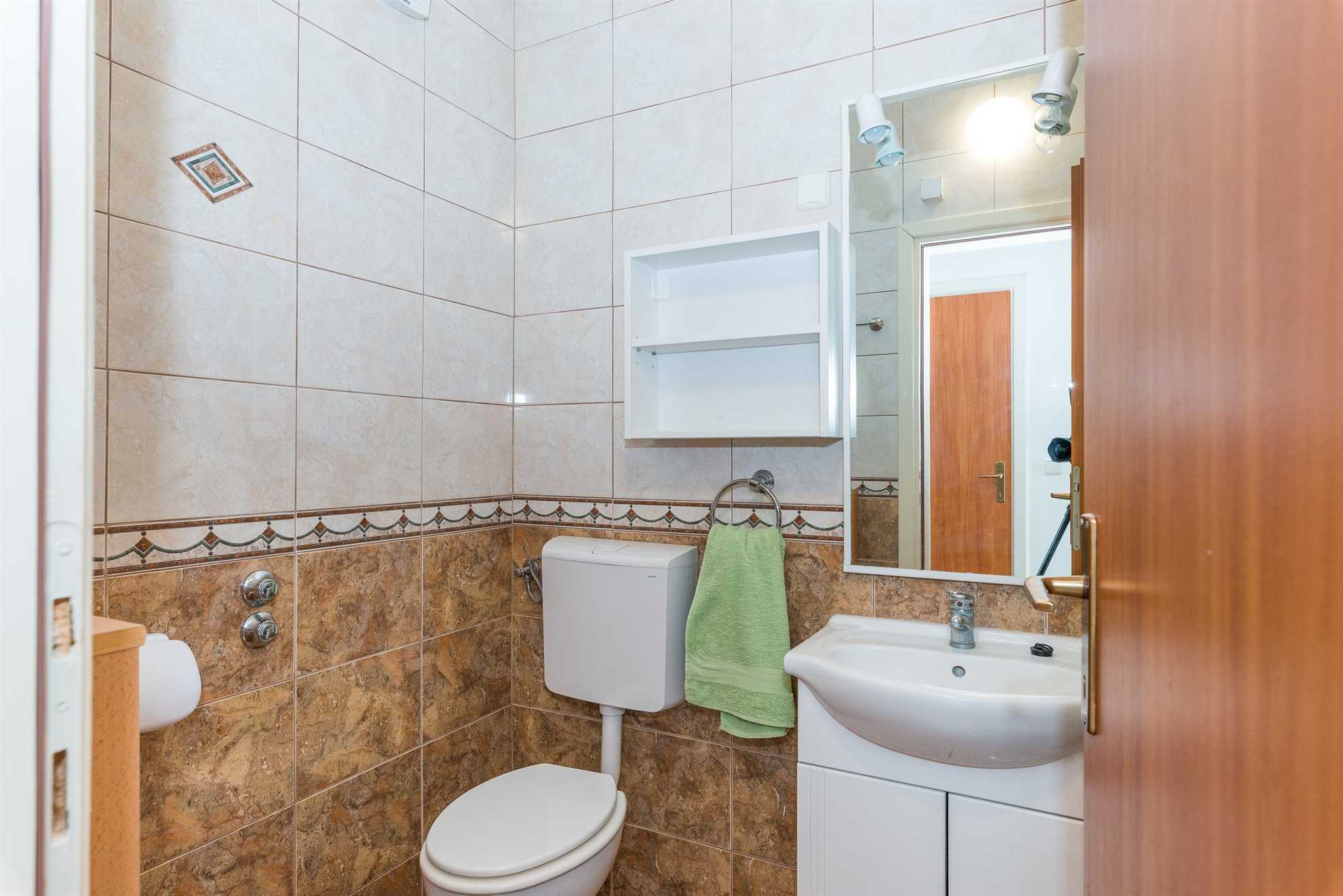 Apartment ideal for family | for 4-6 persons | with sea view | just 70 m from beach