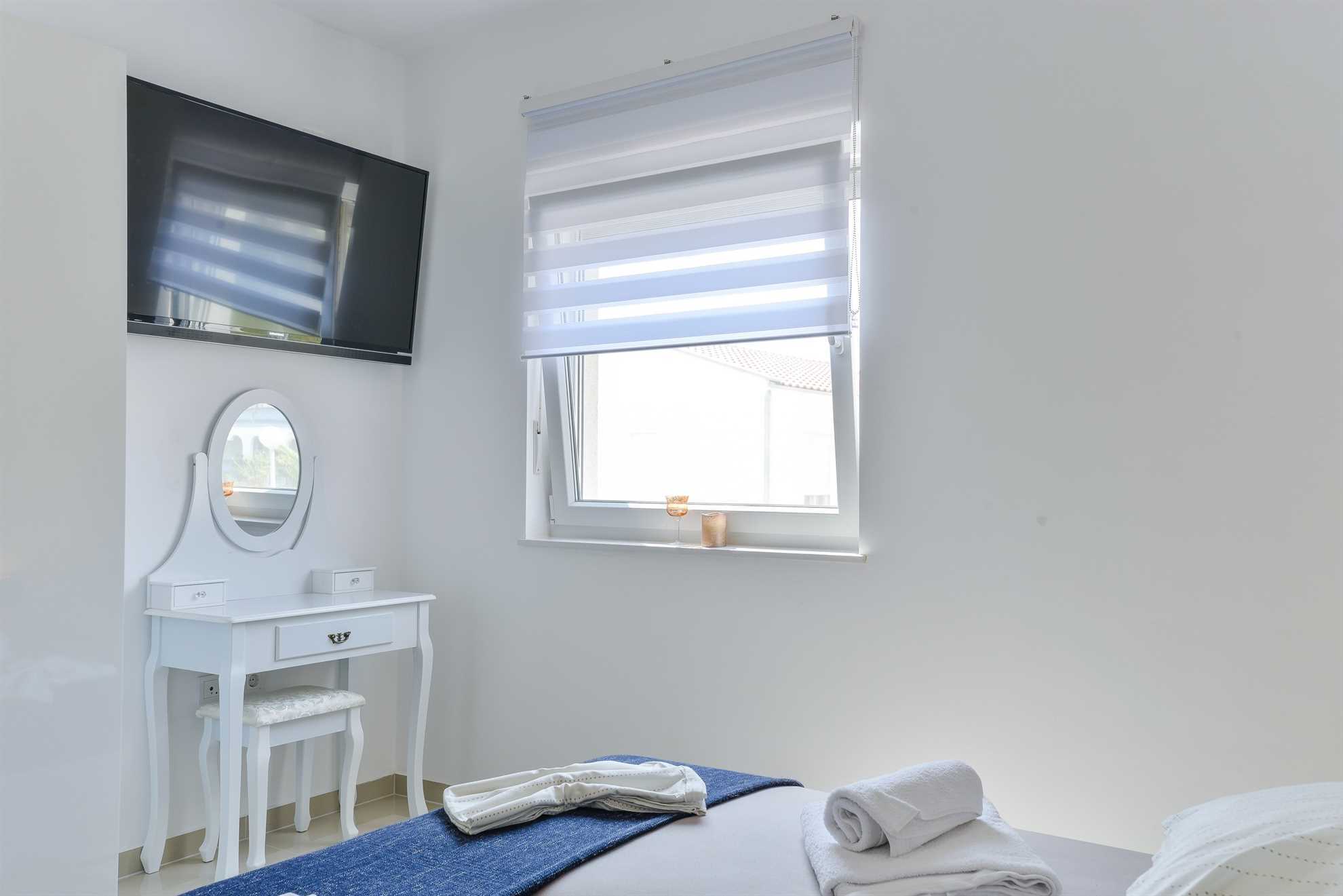 4 stars apartment | luxurious with pool | for 4 persons and with sea view