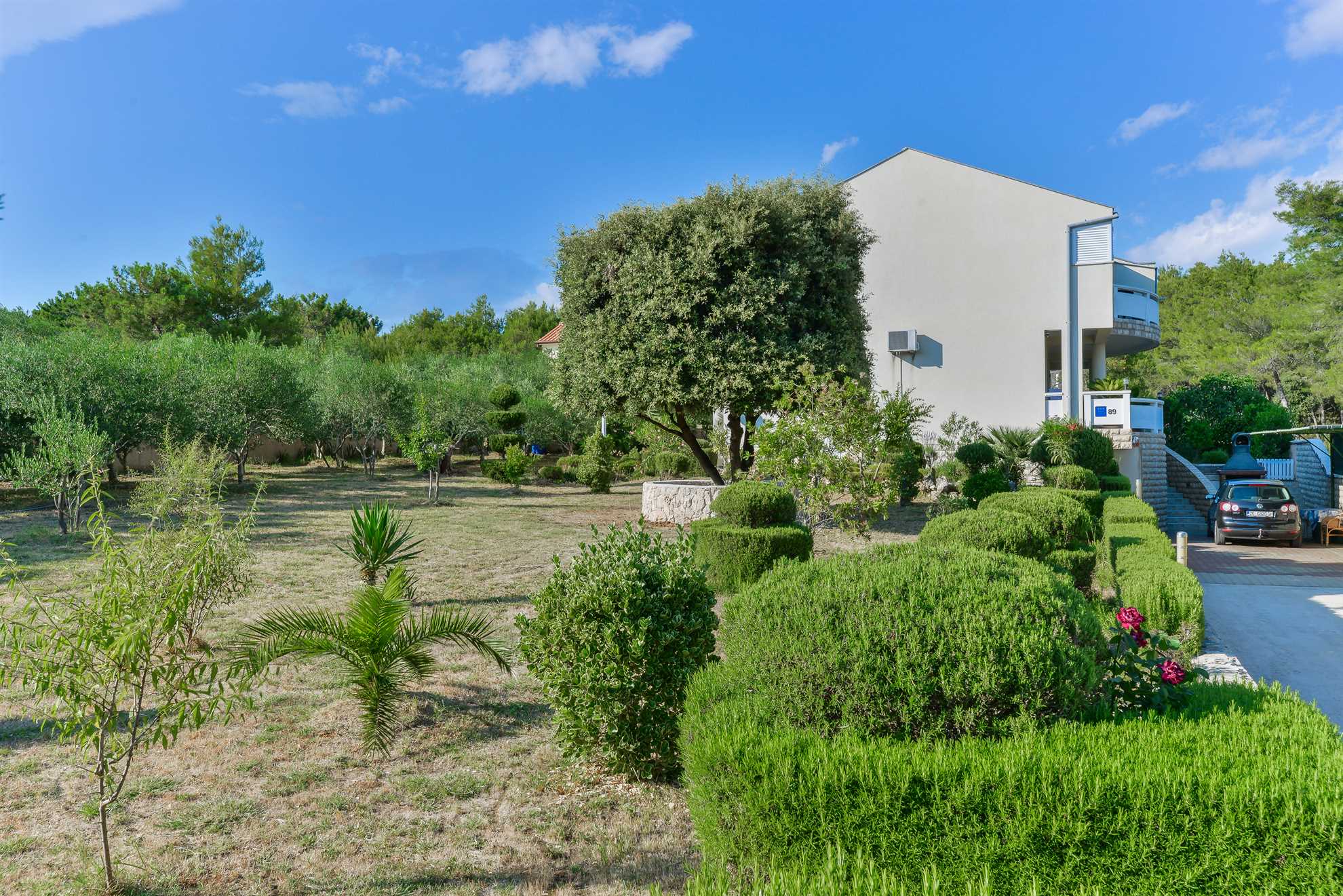 50 m from beach | Apartment with air conditioning and BBQ