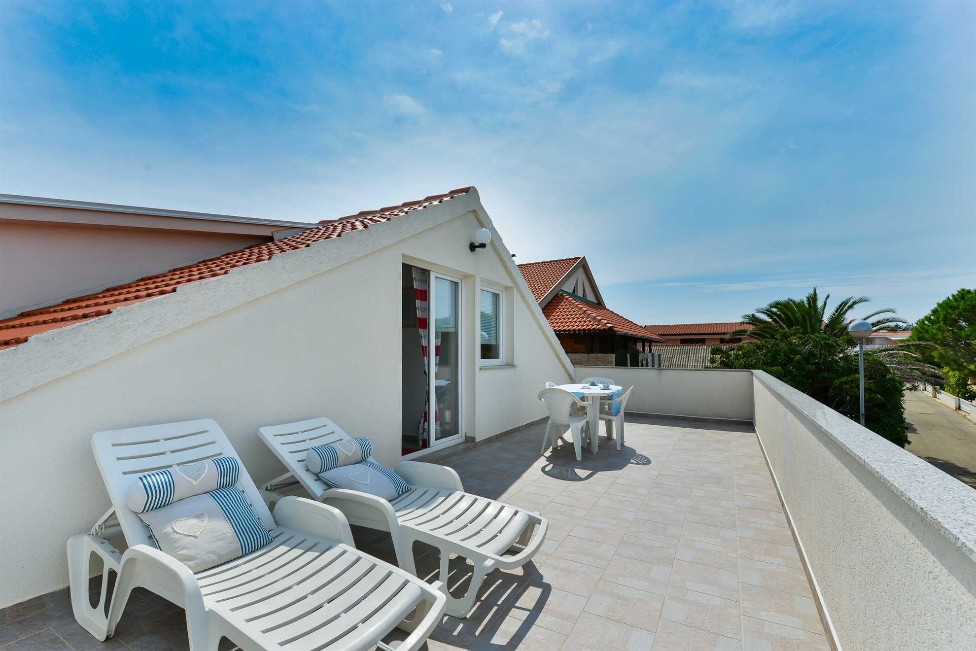 Apartman za 2-4 osobe | Roštilj, WiFi, klima | 100 m od plaže