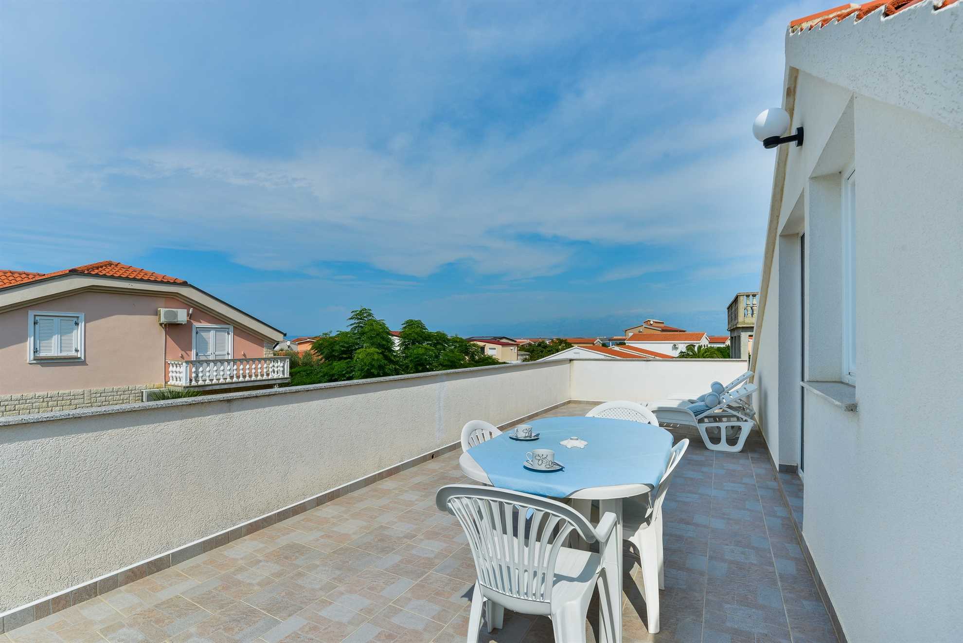 Apartman za 2-4 osobe | Roštilj, WiFi, klima | 100 m od plaže