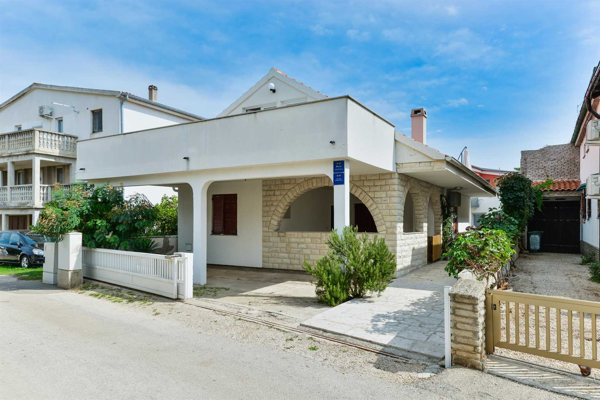 Apartman za 2-4 osobe | Roštilj, WiFi, klima | 100 m od plaže