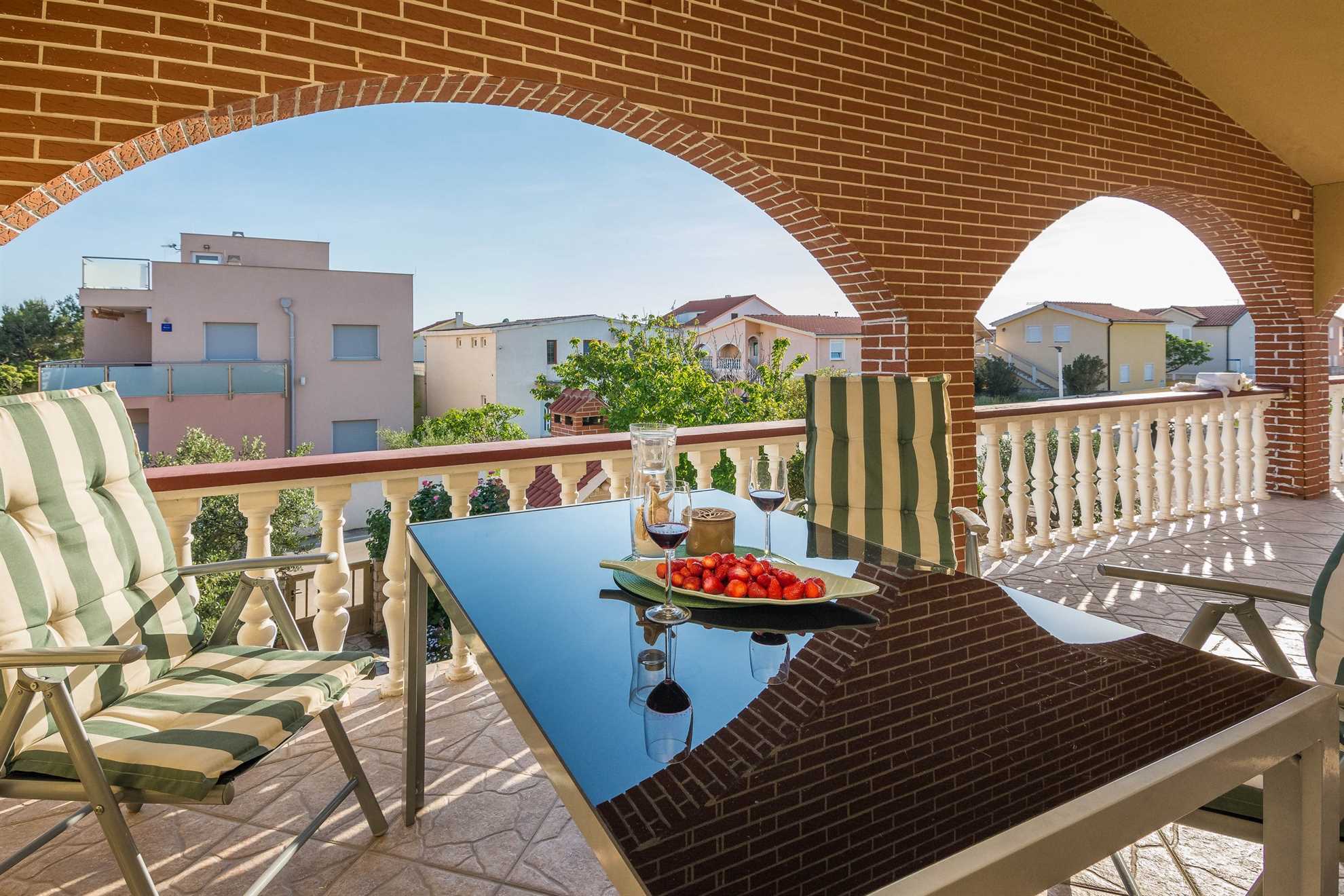 Apartment ideal for 2-4 per. | 200 m from the beach | Air conditioning, satellite tv, WiFi