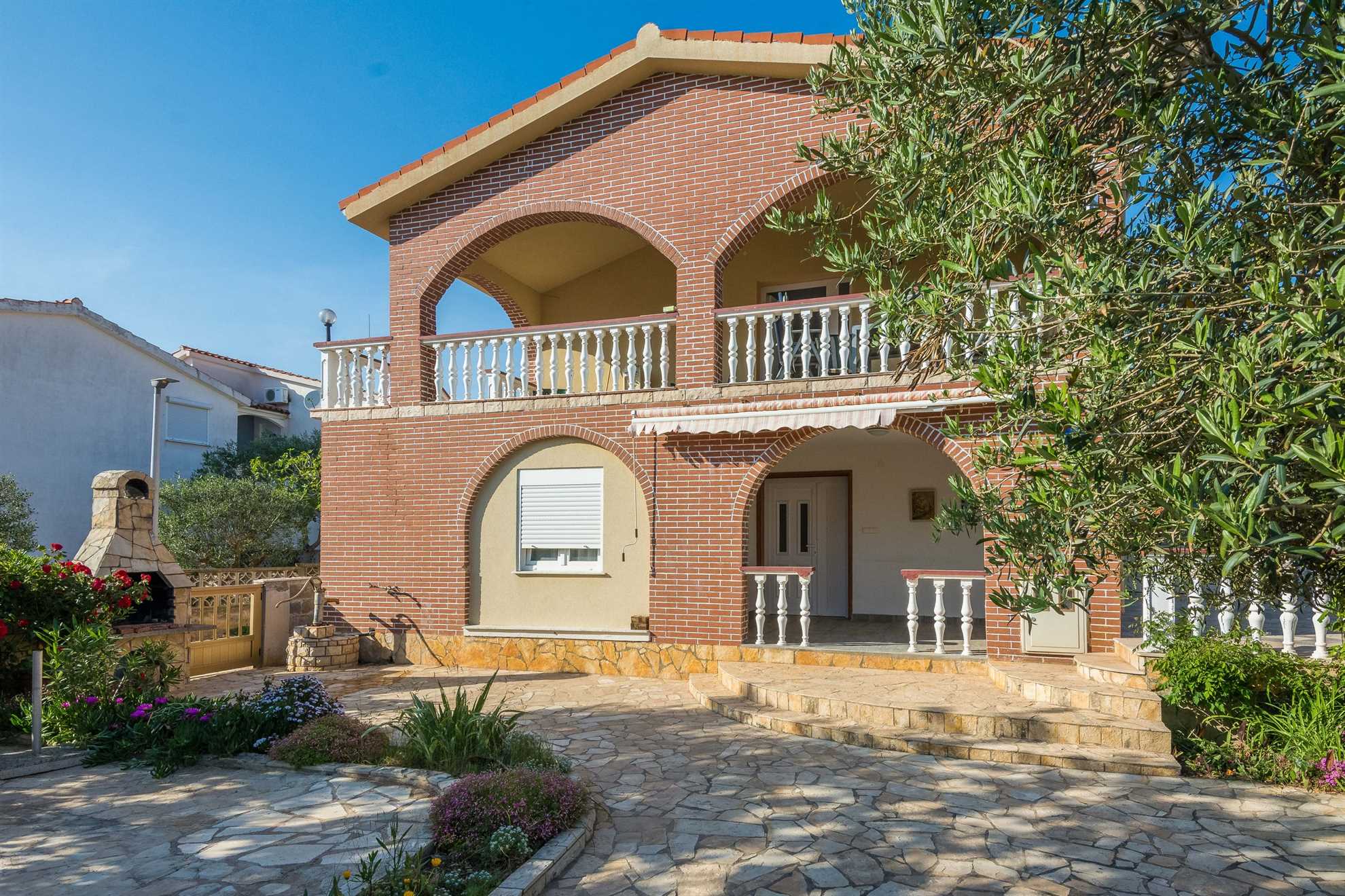 Apartment ideal for 2-4 per. | 200 m from the beach | Air conditioning, satellite tv, WiFi