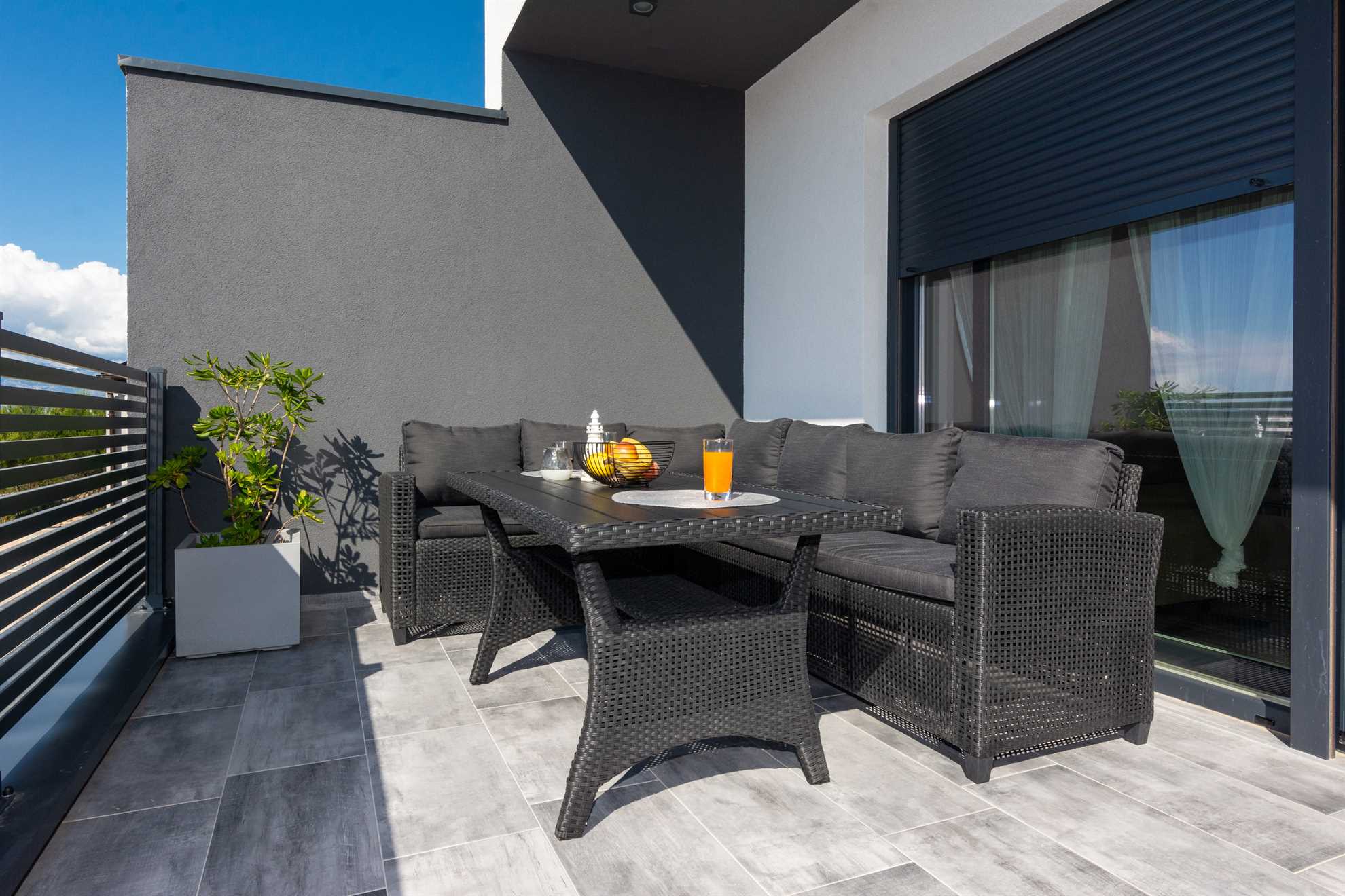 4 stars | Ideal for 4-5 persons  |Luxorious apartment