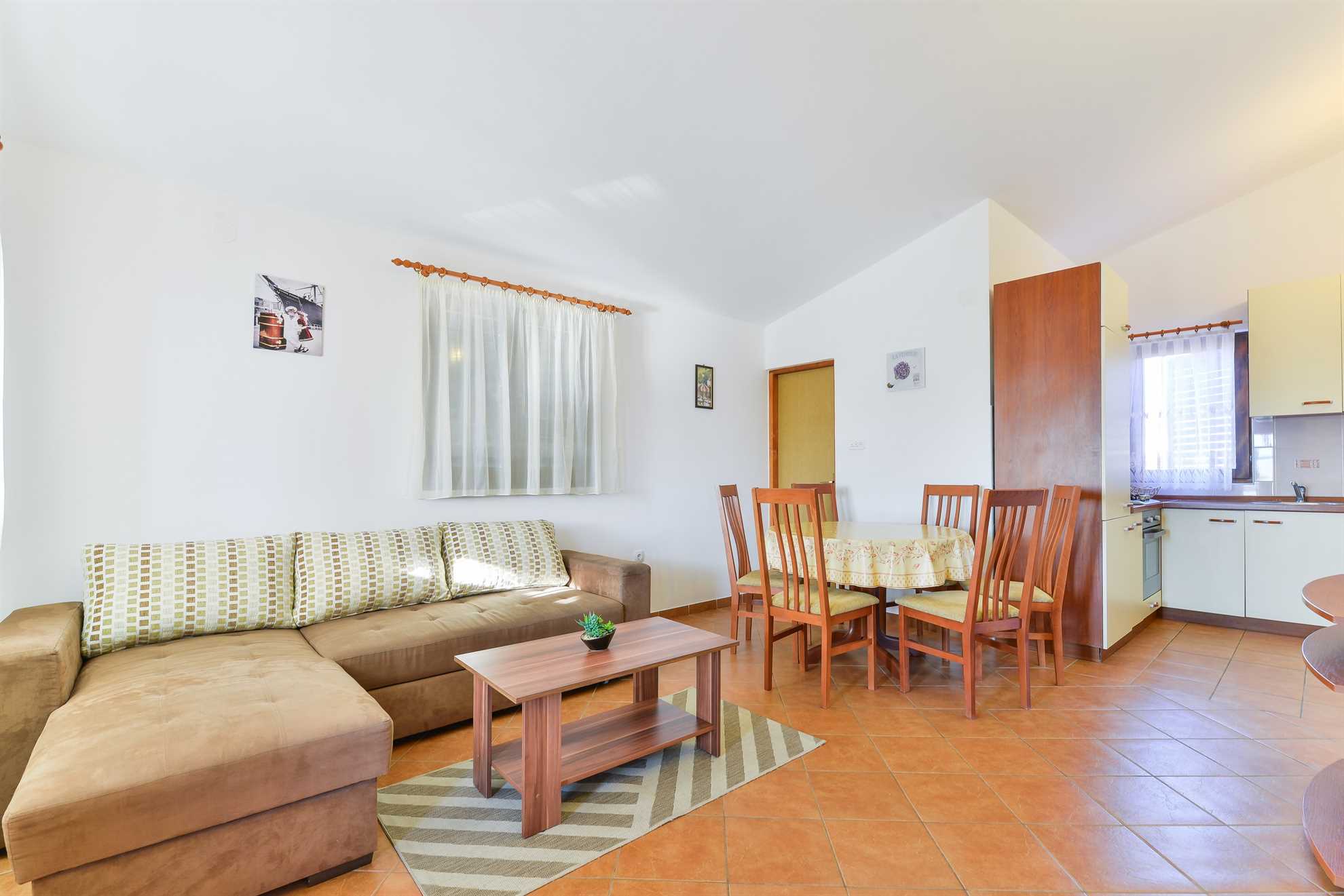 Apartment 80 m from beach | in a quiet area, ideal for family