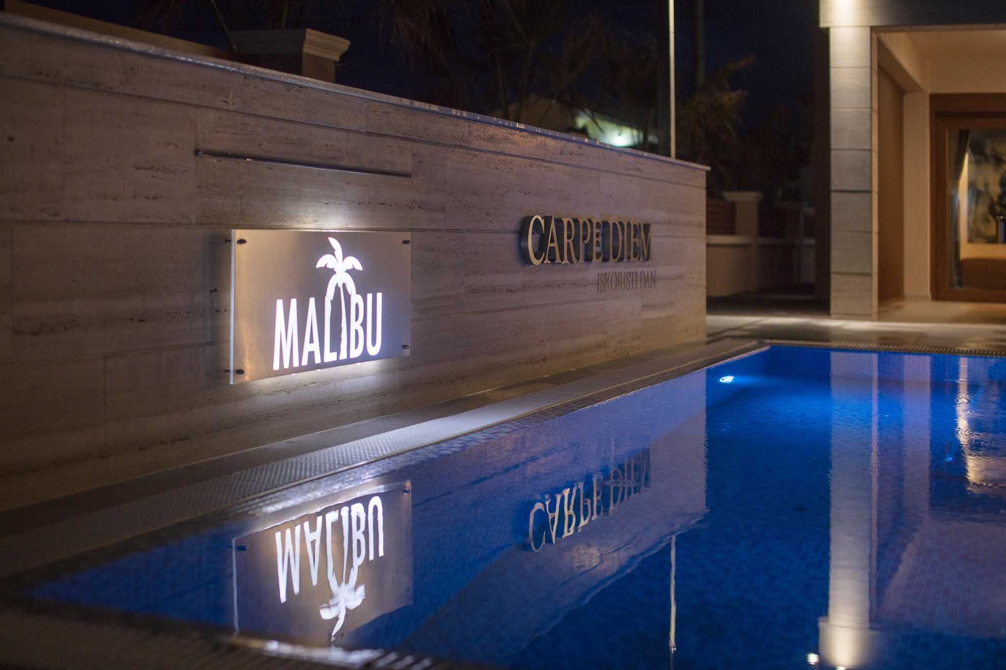 5 stars 250 m2 LUX Villa | pool, jacuzzi, sauna |  for 8-10 persons