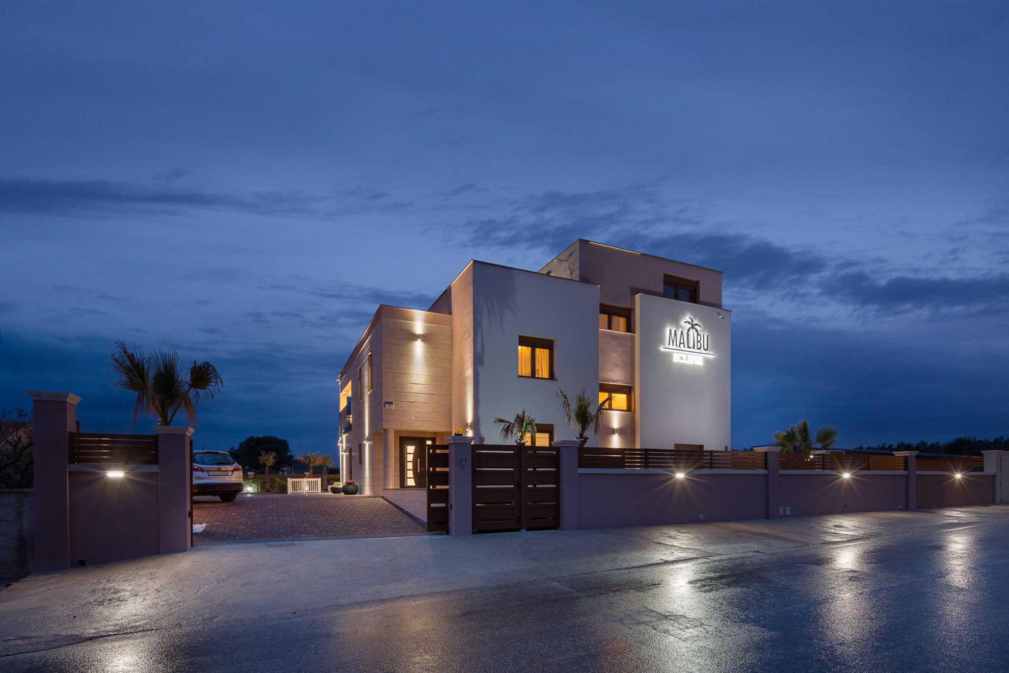 5 stars 250 m2 LUX Villa | pool, jacuzzi, sauna |  for 8-10 persons