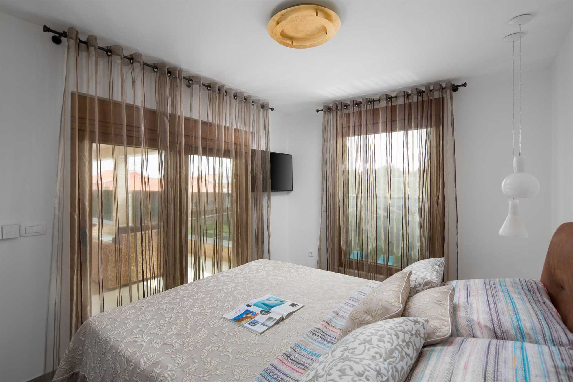 5 stars 250 m2 LUX Villa | pool, jacuzzi, sauna |  for 8-10 persons