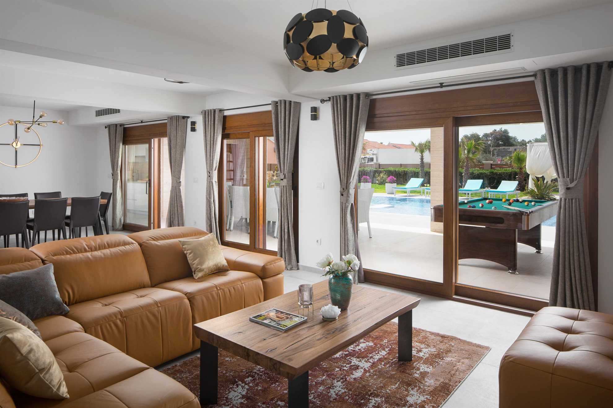 5 stars 250 m2 LUX Villa | pool, jacuzzi, sauna |  for 8-10 persons