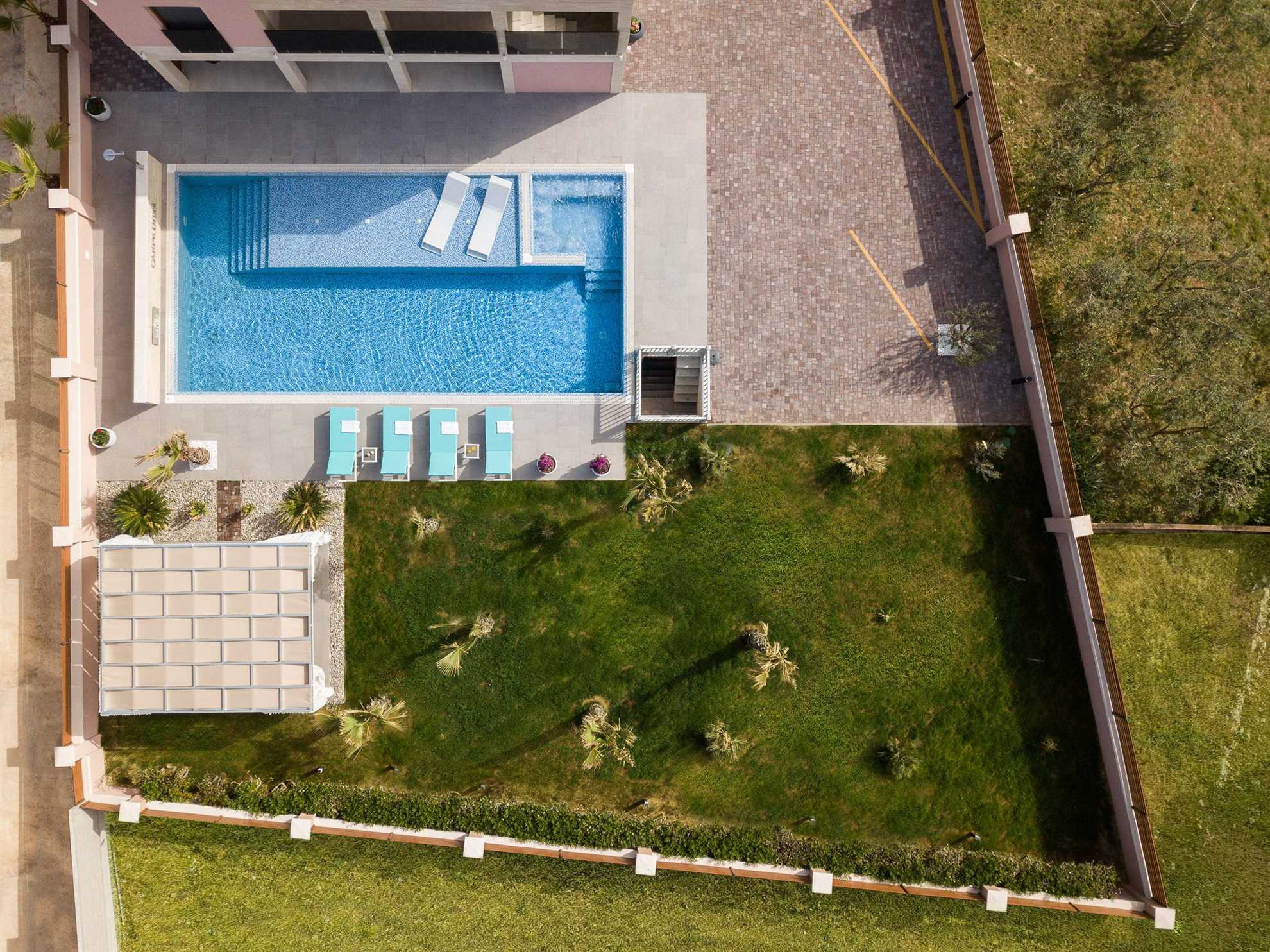 5 stars 250 m2 LUX Villa | pool, jacuzzi, sauna |  for 8-10 persons