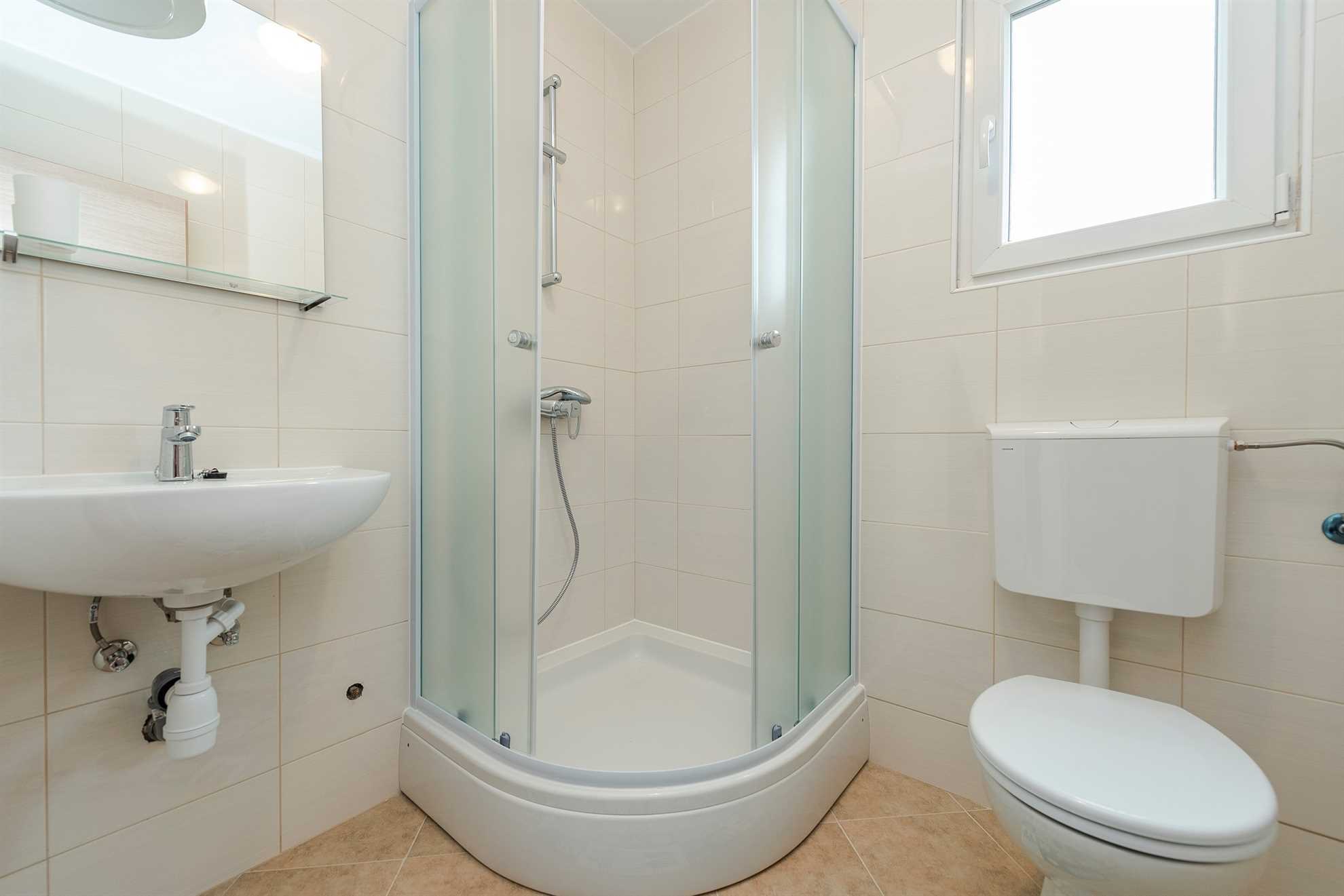 Apartmant just 100 m from beach | for 2-4 persons | air conditioning, Wi-Fi, BBQ