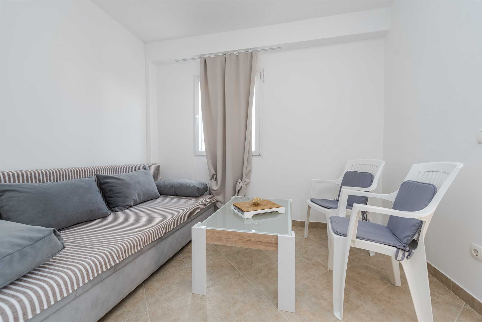Apartment fully equipped | for 4 persons | just 100 m from beach